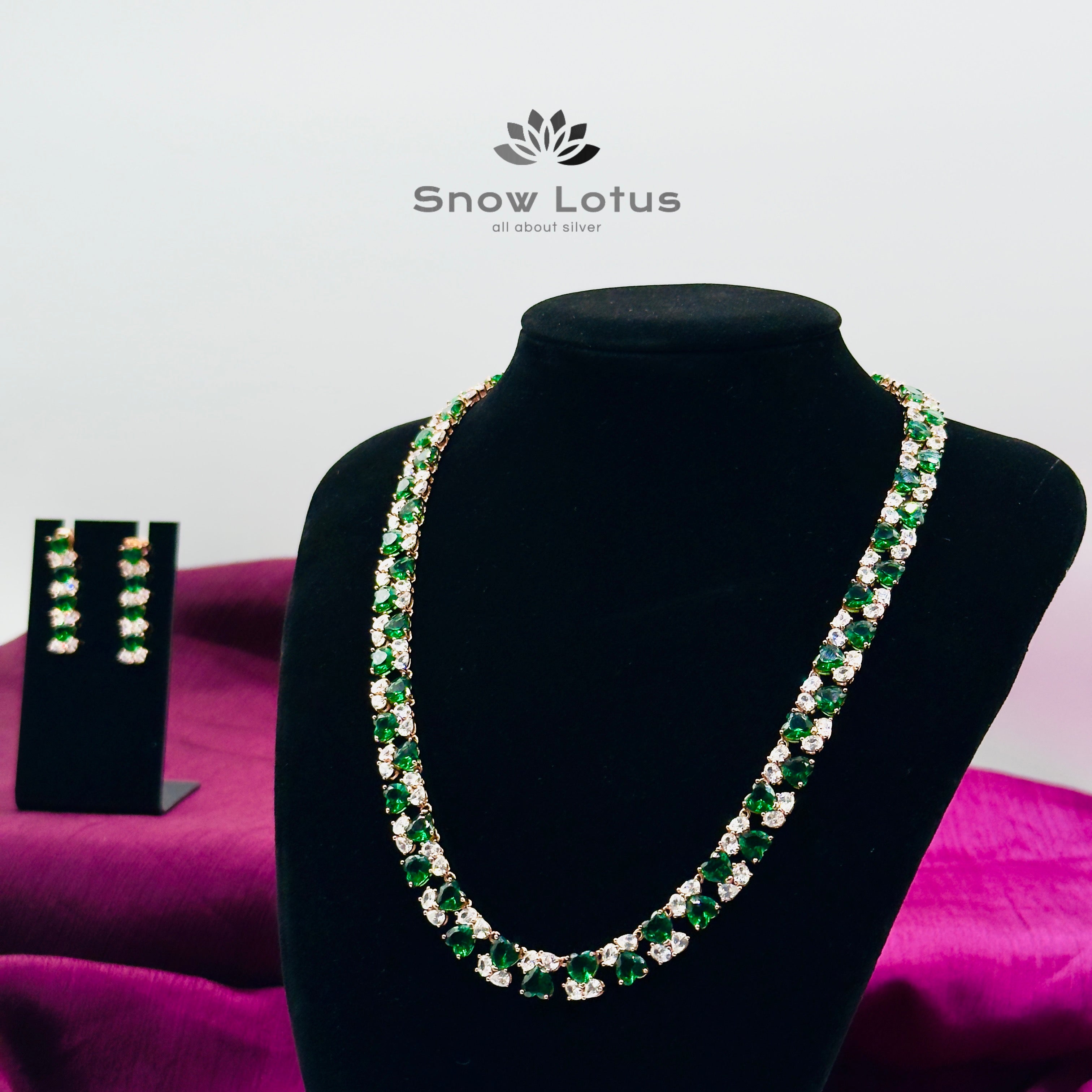 Green Heart Neckpiece With Earrings