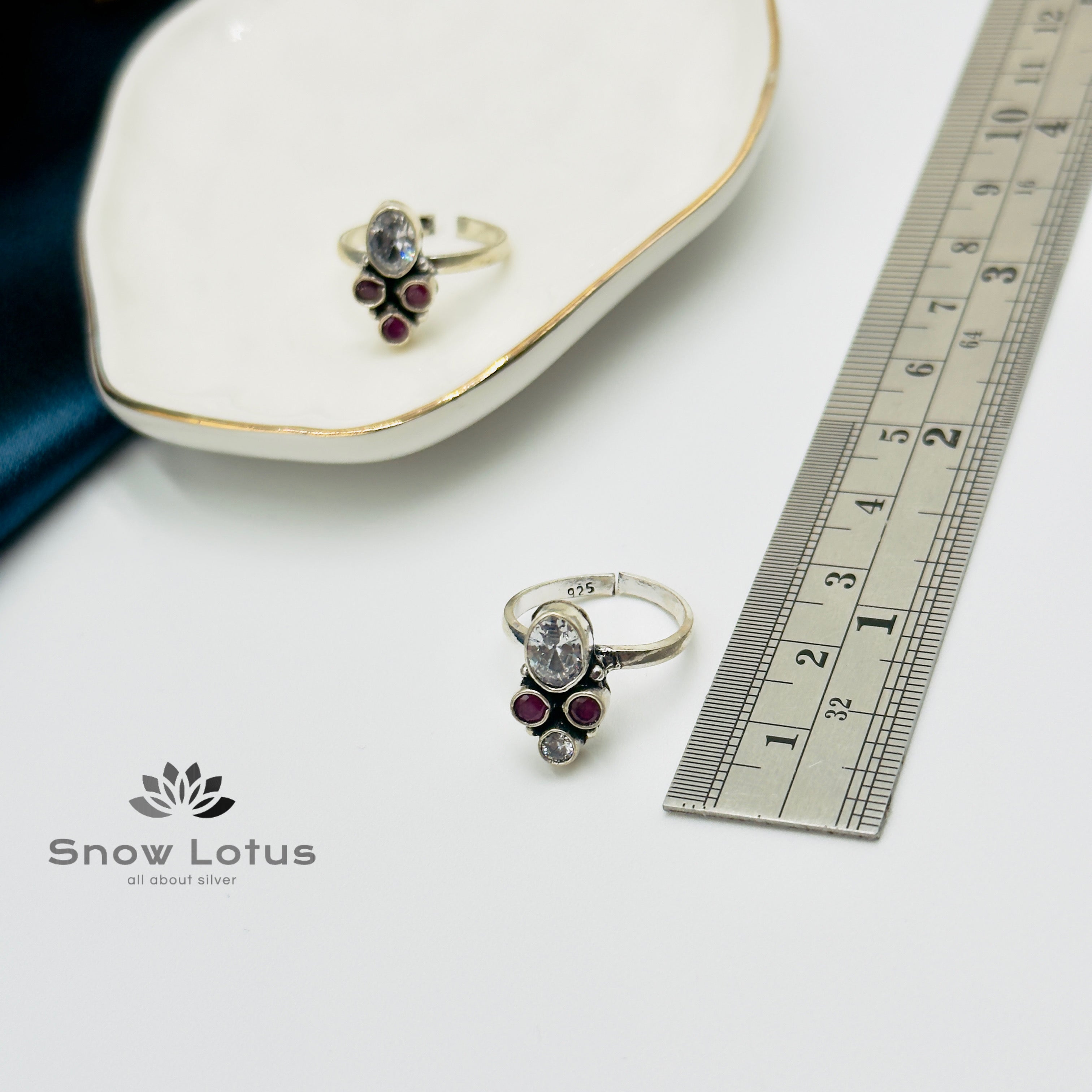 Toe Rings Cut Stone M12