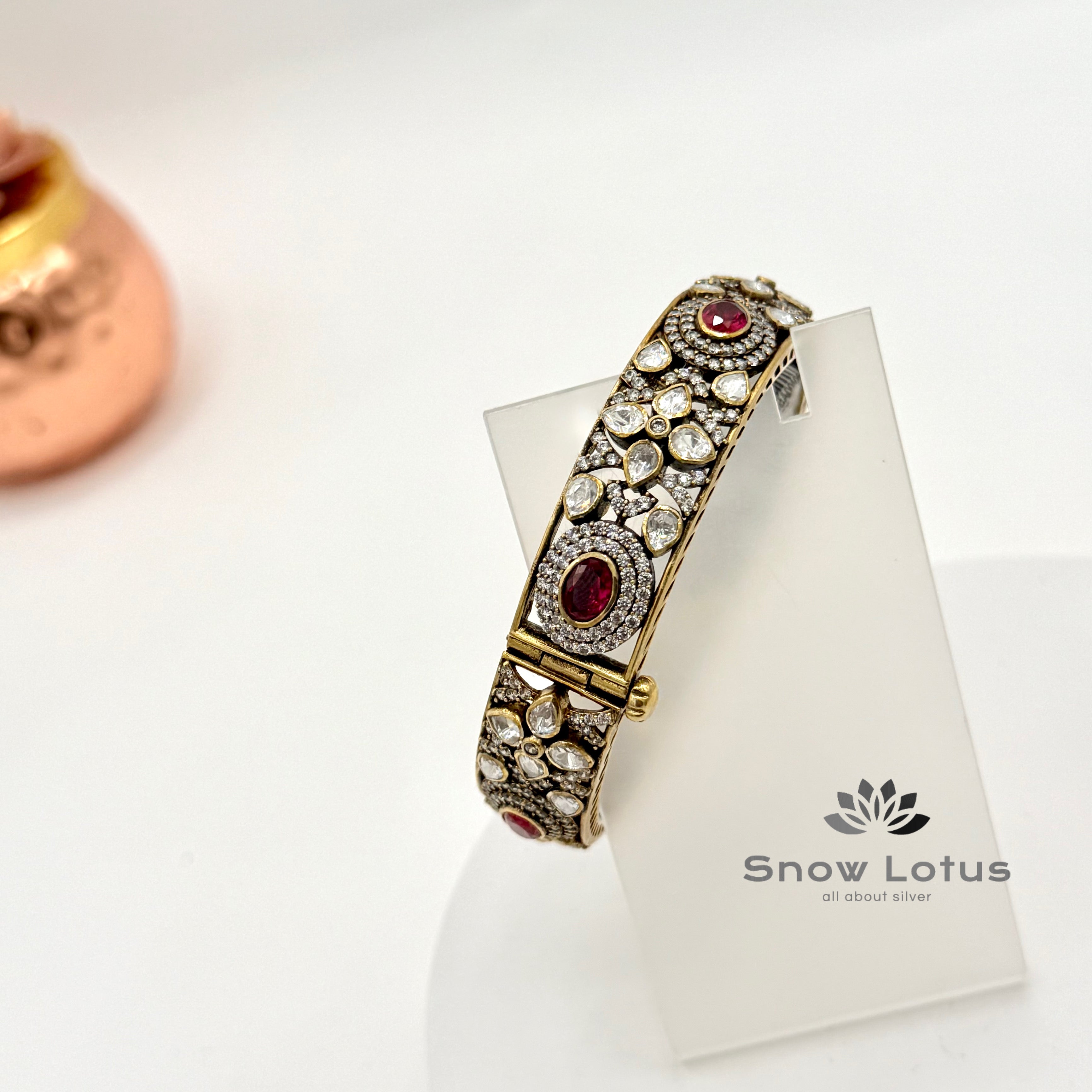 Openable Kemp & Moissanite Kada with Screw single