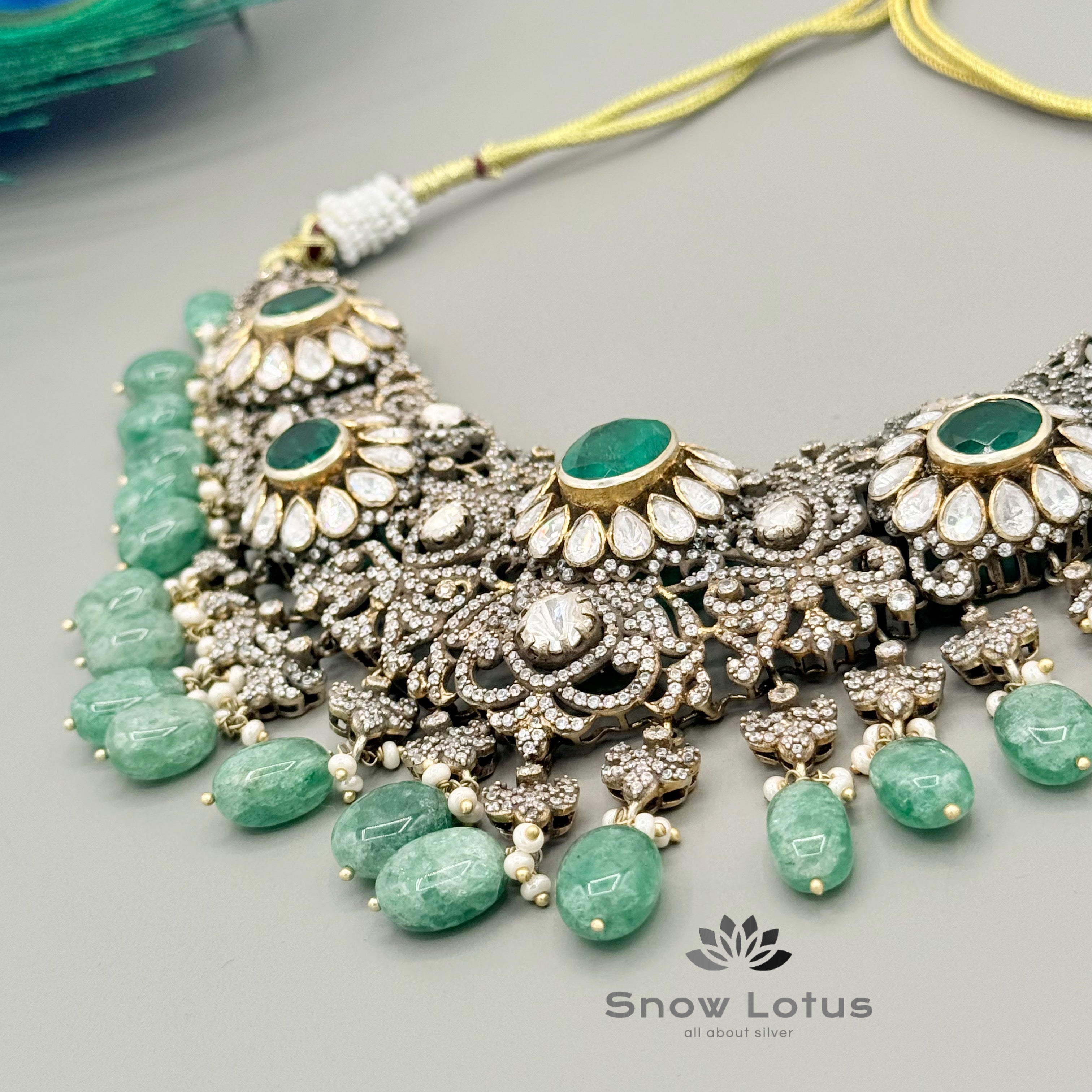 Gracious Green Neckpiece With Earrings