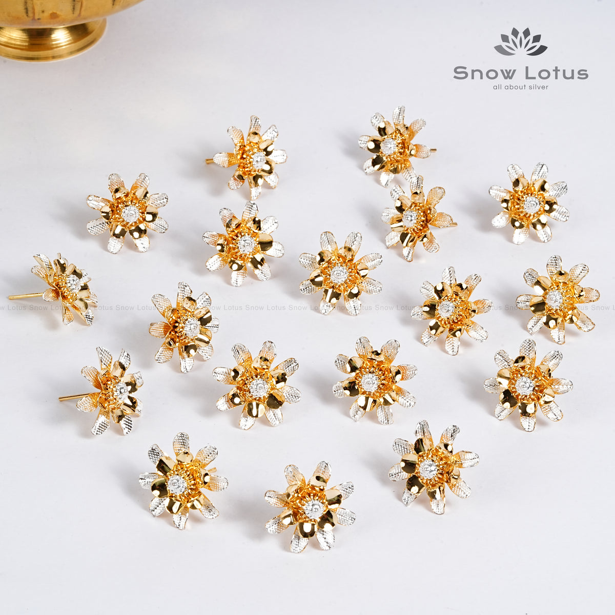 Gold Polish Flowers M3