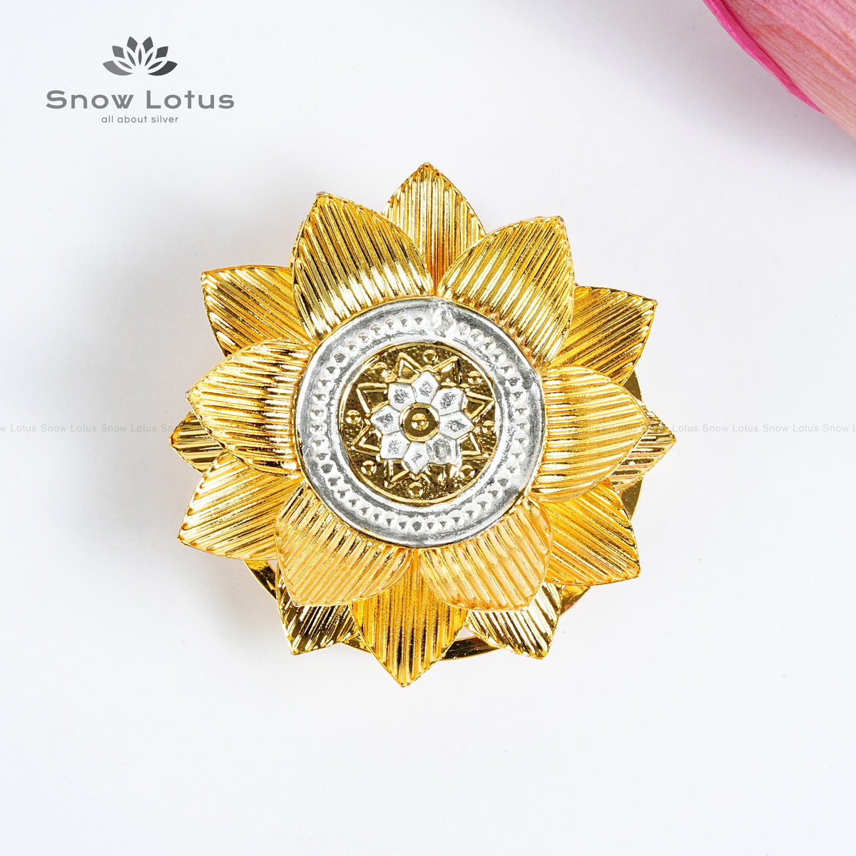 Lotus Flower Peetam