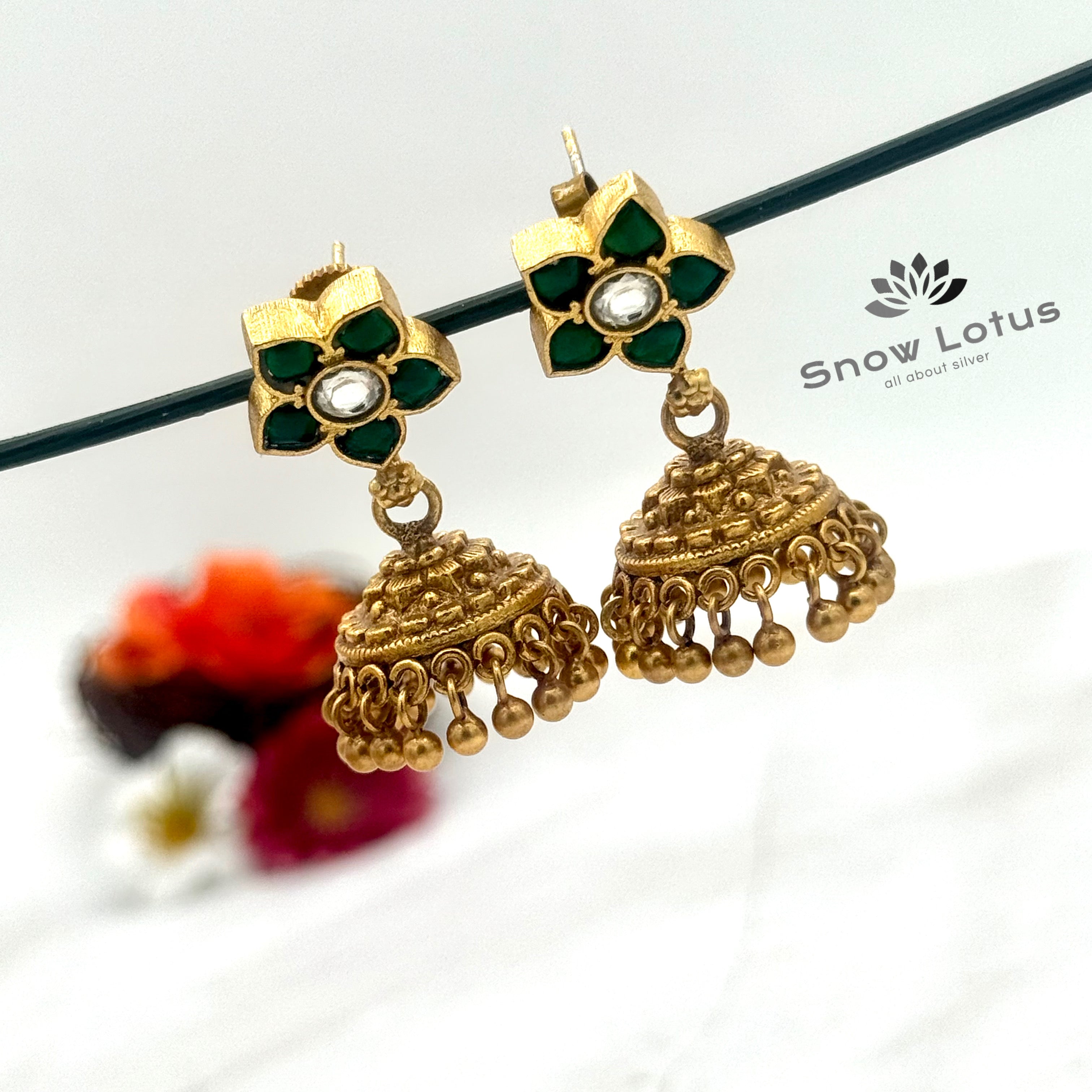 Green flower jhumka