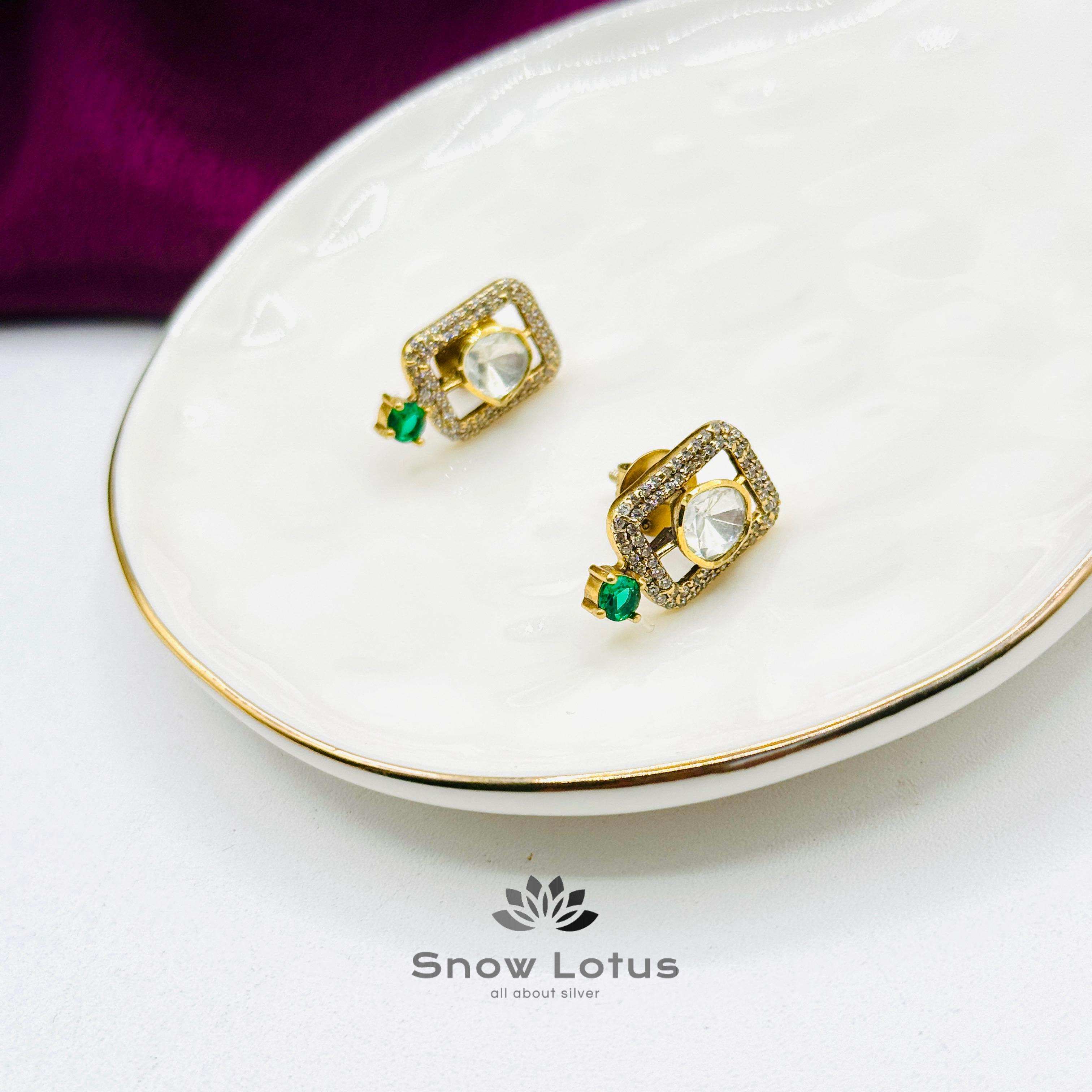 Graceful Green Moissanite Choker With Earrings