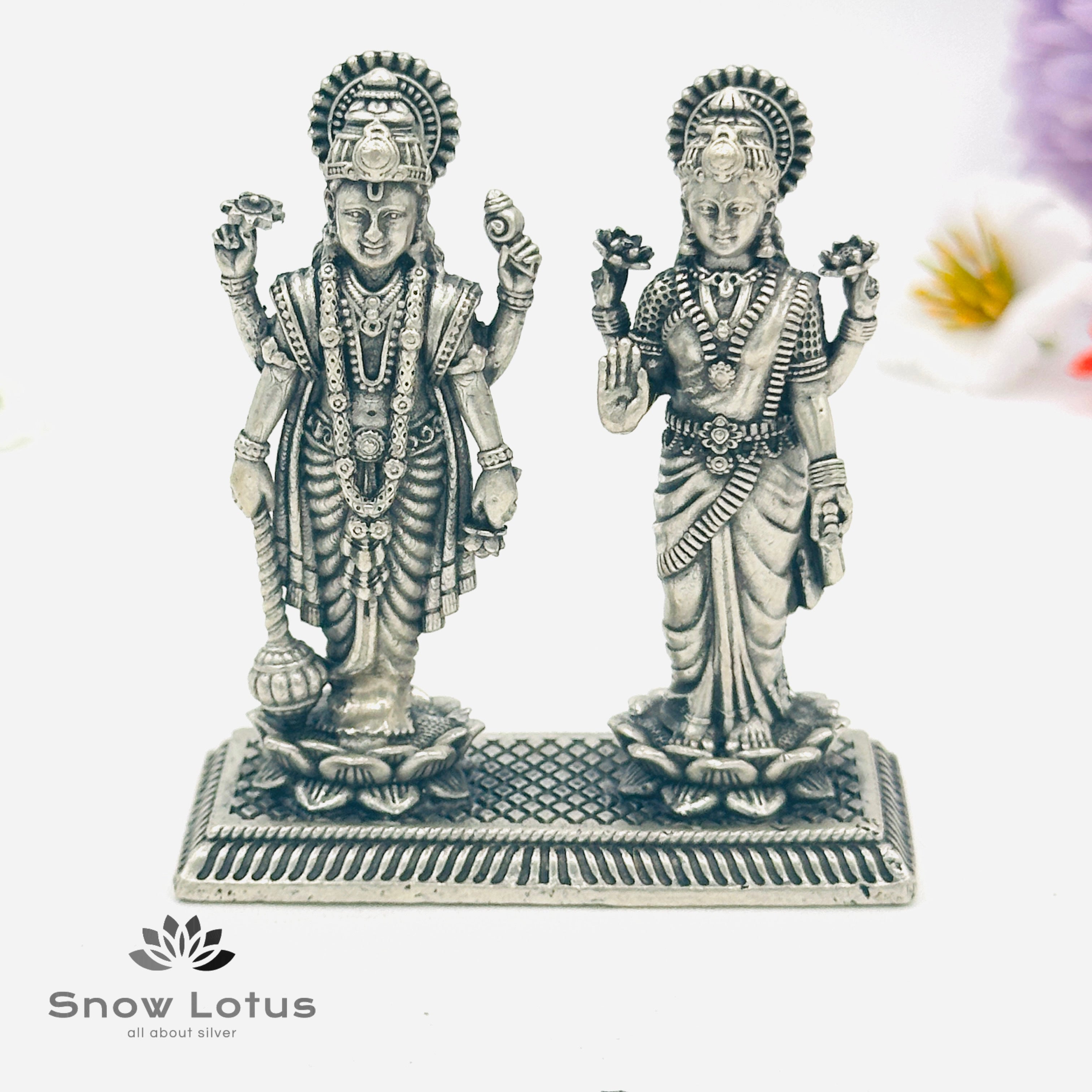 Satyanarayana Swamy with Lakshmi 3D Hallow M1