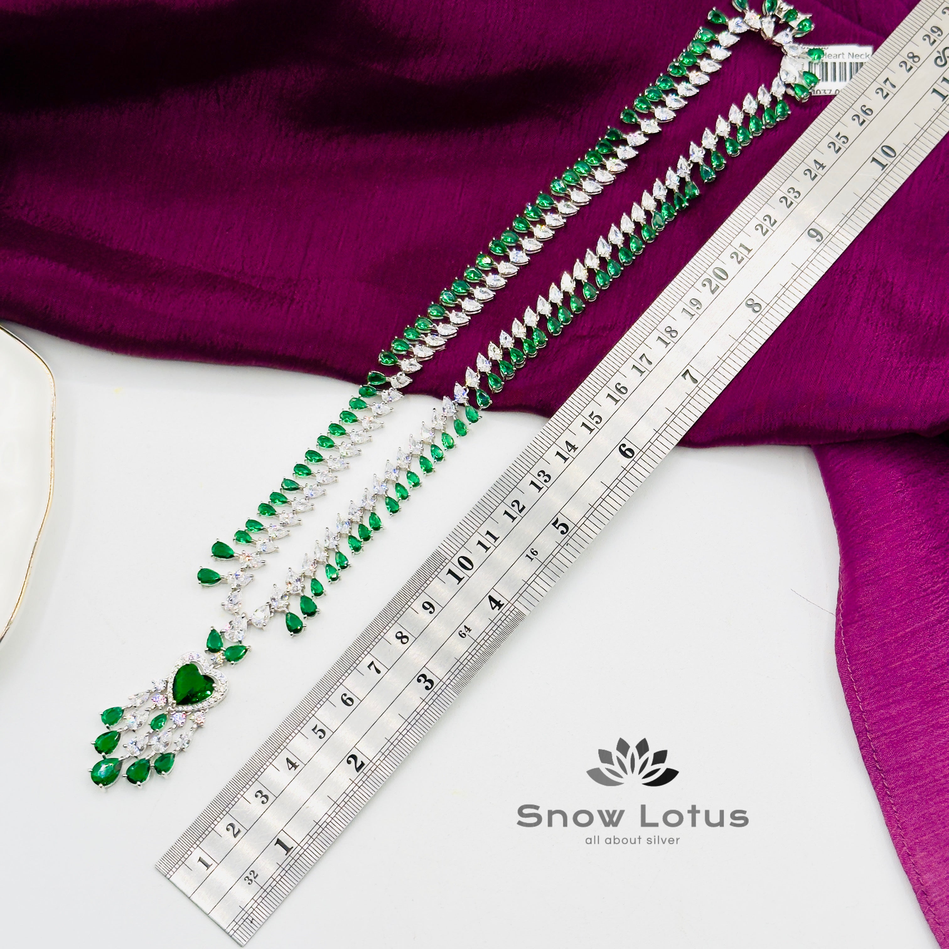 Green Heart Neckpiece With Earrings