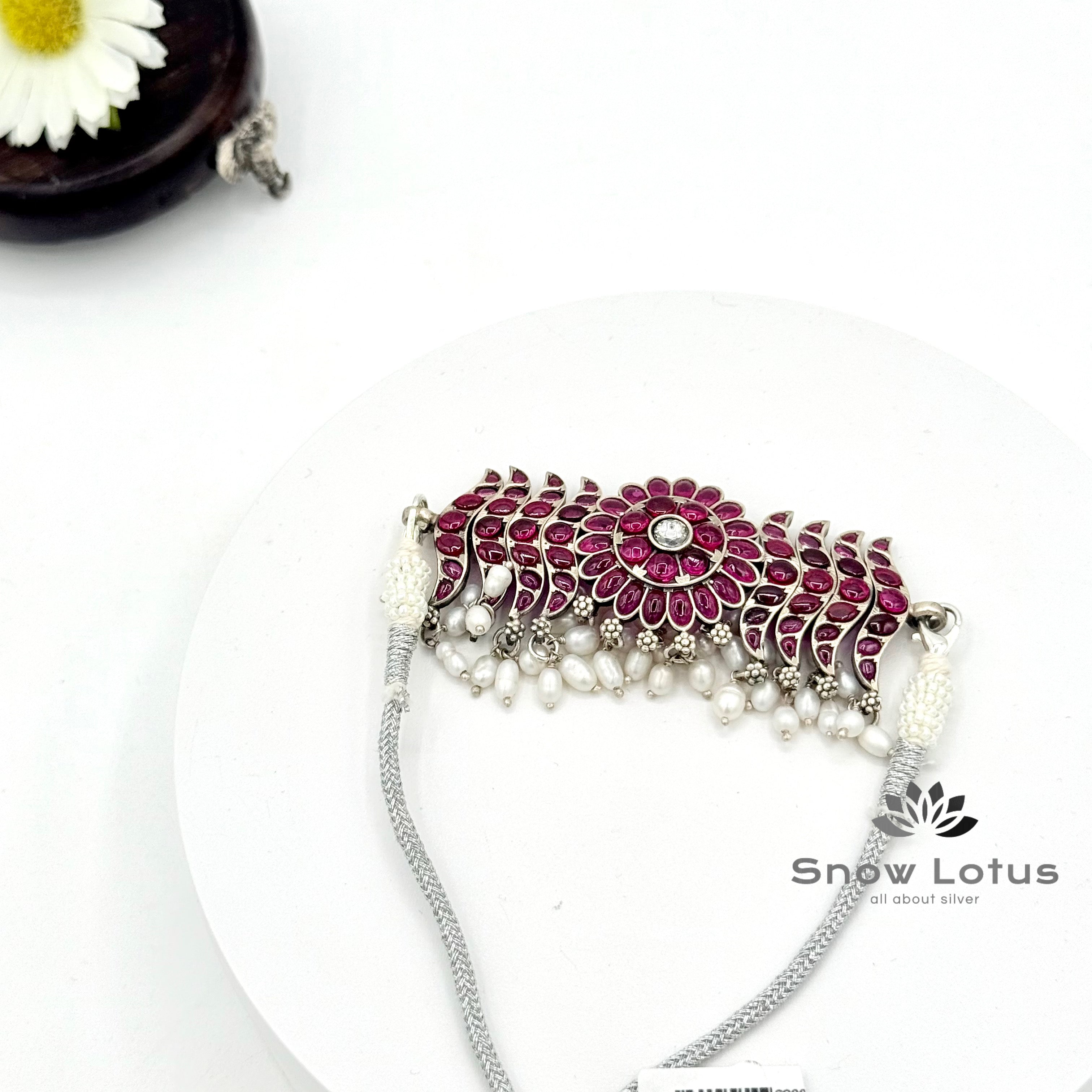 Kempu Short Guttapusalu Choker