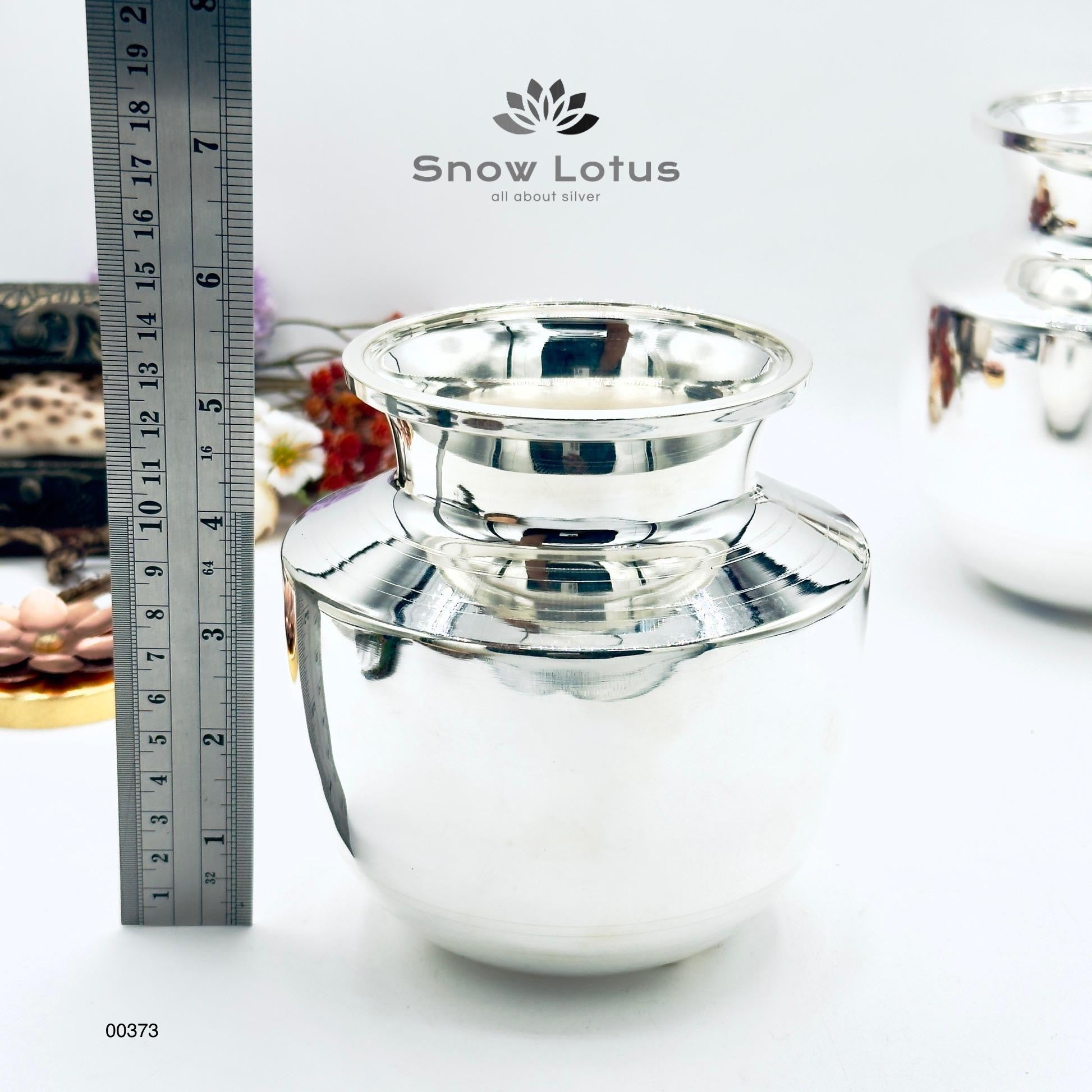 Silver plain chembu/Kalash