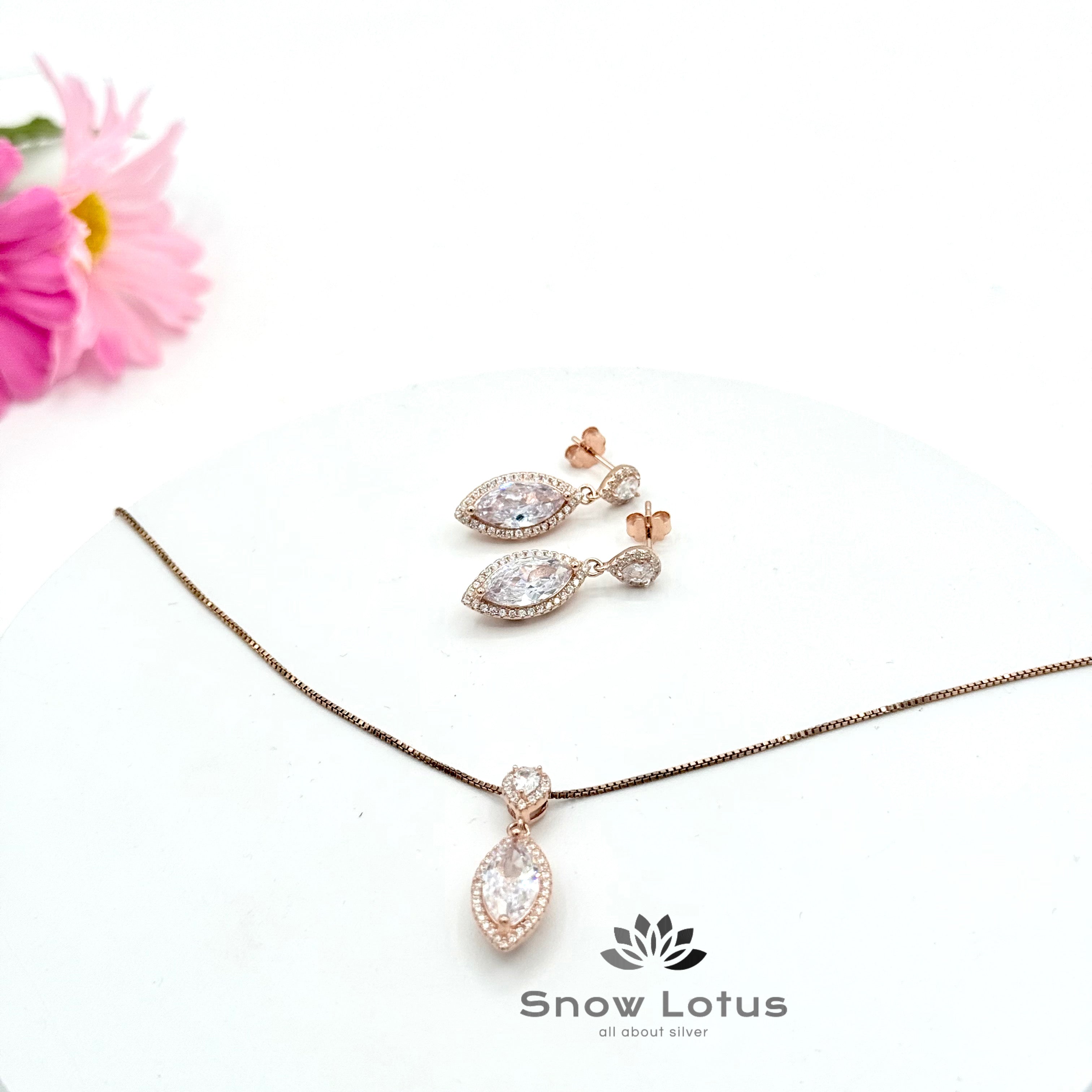Drop Shaped Pendant Set
