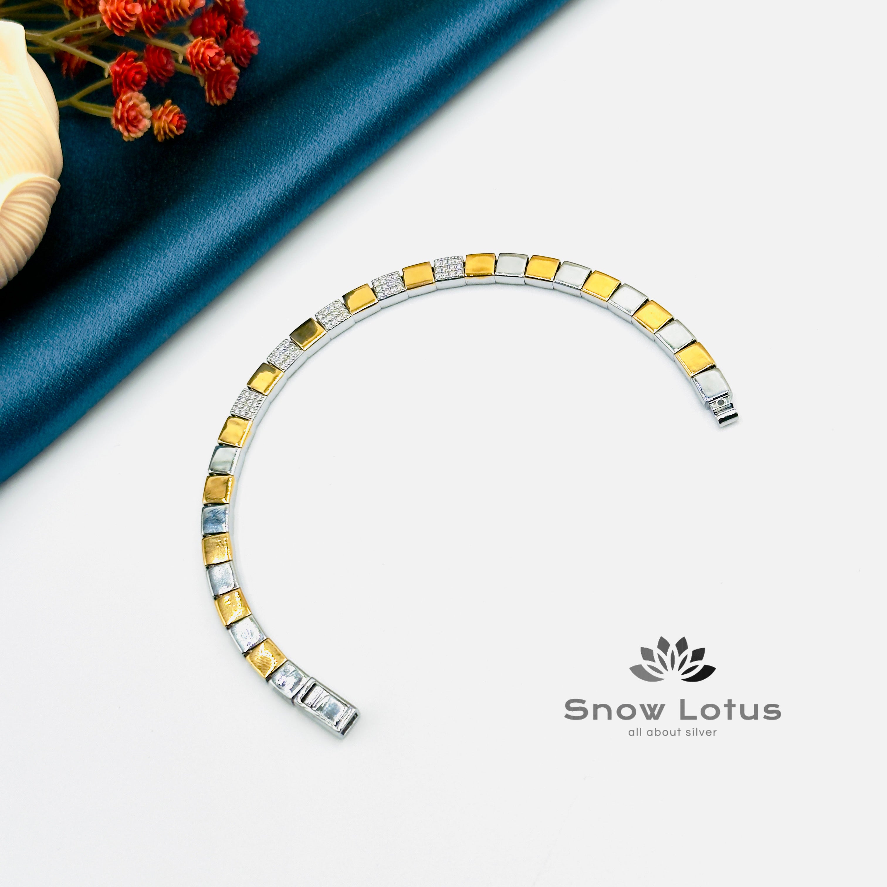 Gold Tone Mens Bracelet M4