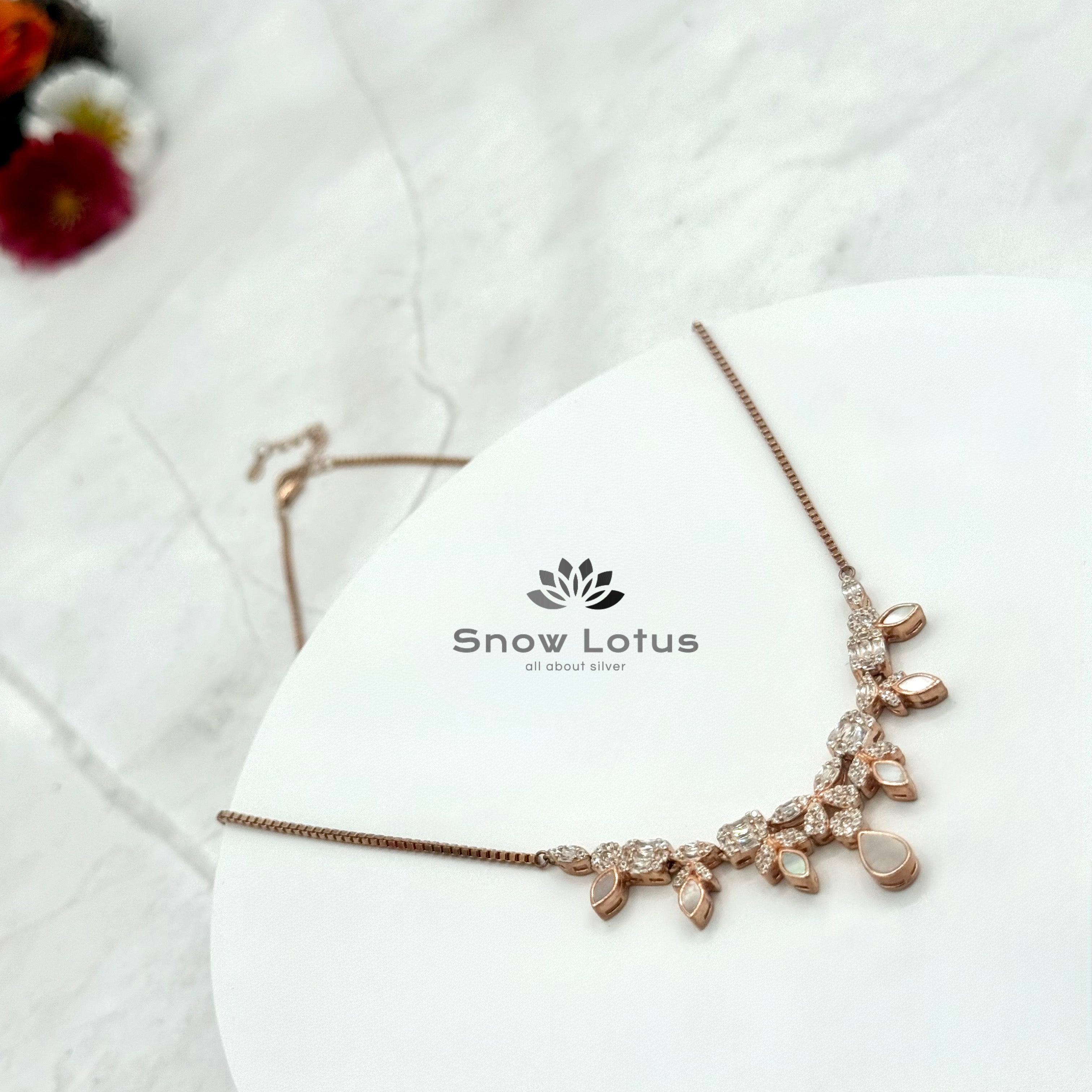Marvelous Rosegold Floral Short neckpiece with Earrings