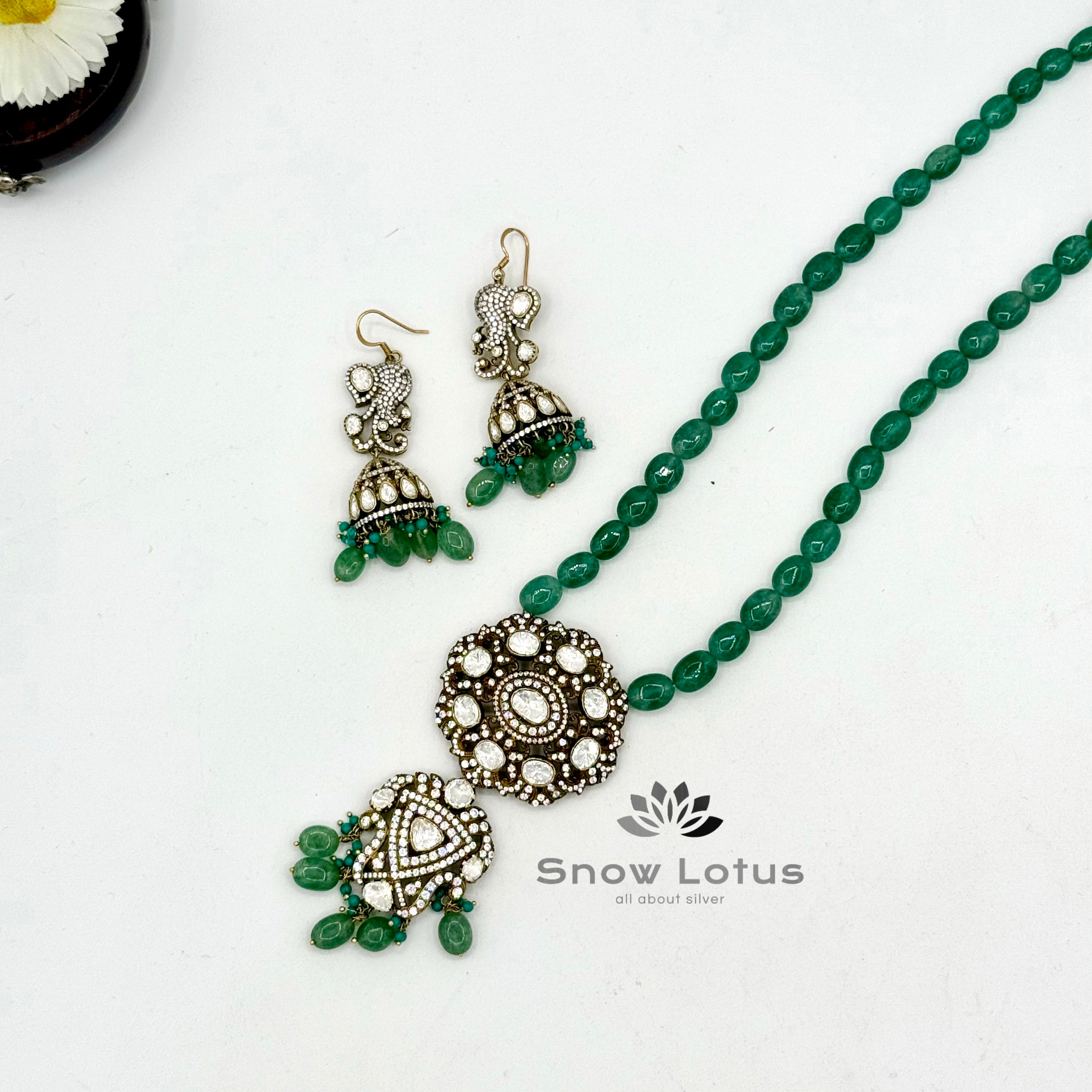 Elegant Beads Neckpiece With Earrings