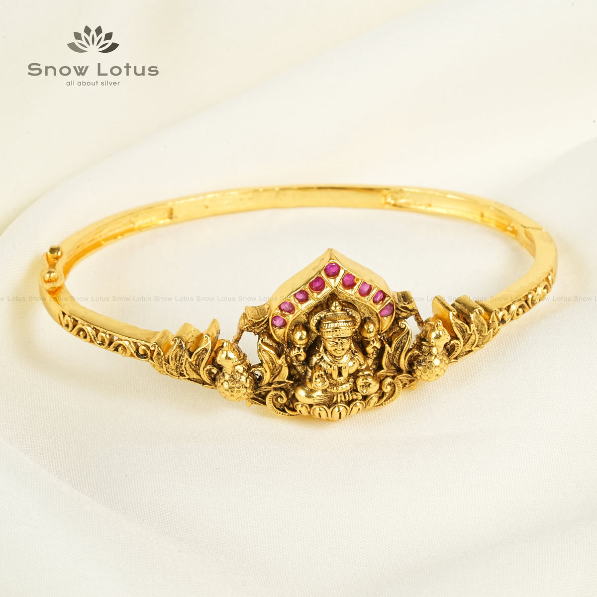 Lakshmi Arch Antique Oval Kada Bracelet