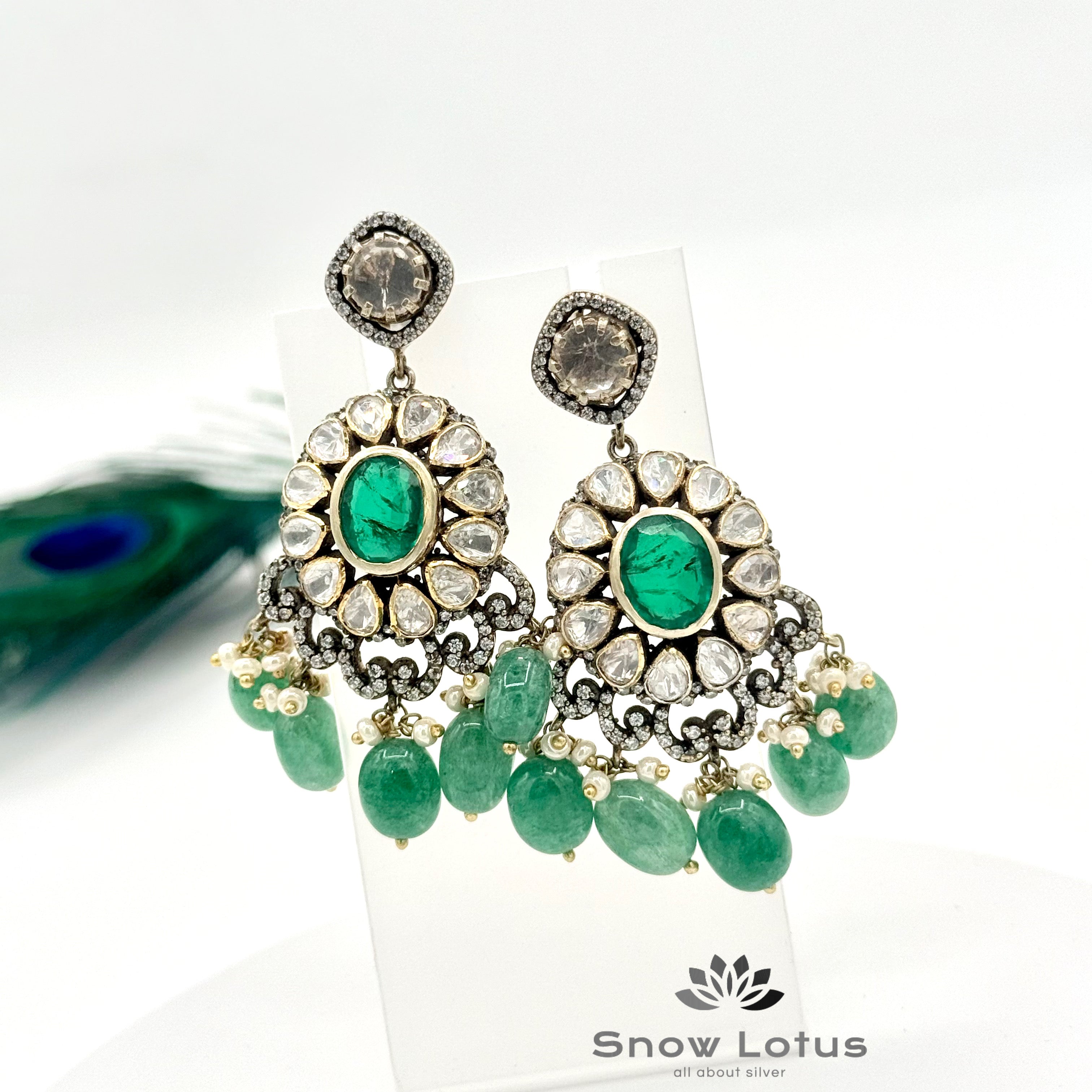 Gracious Green Neckpiece With Earrings