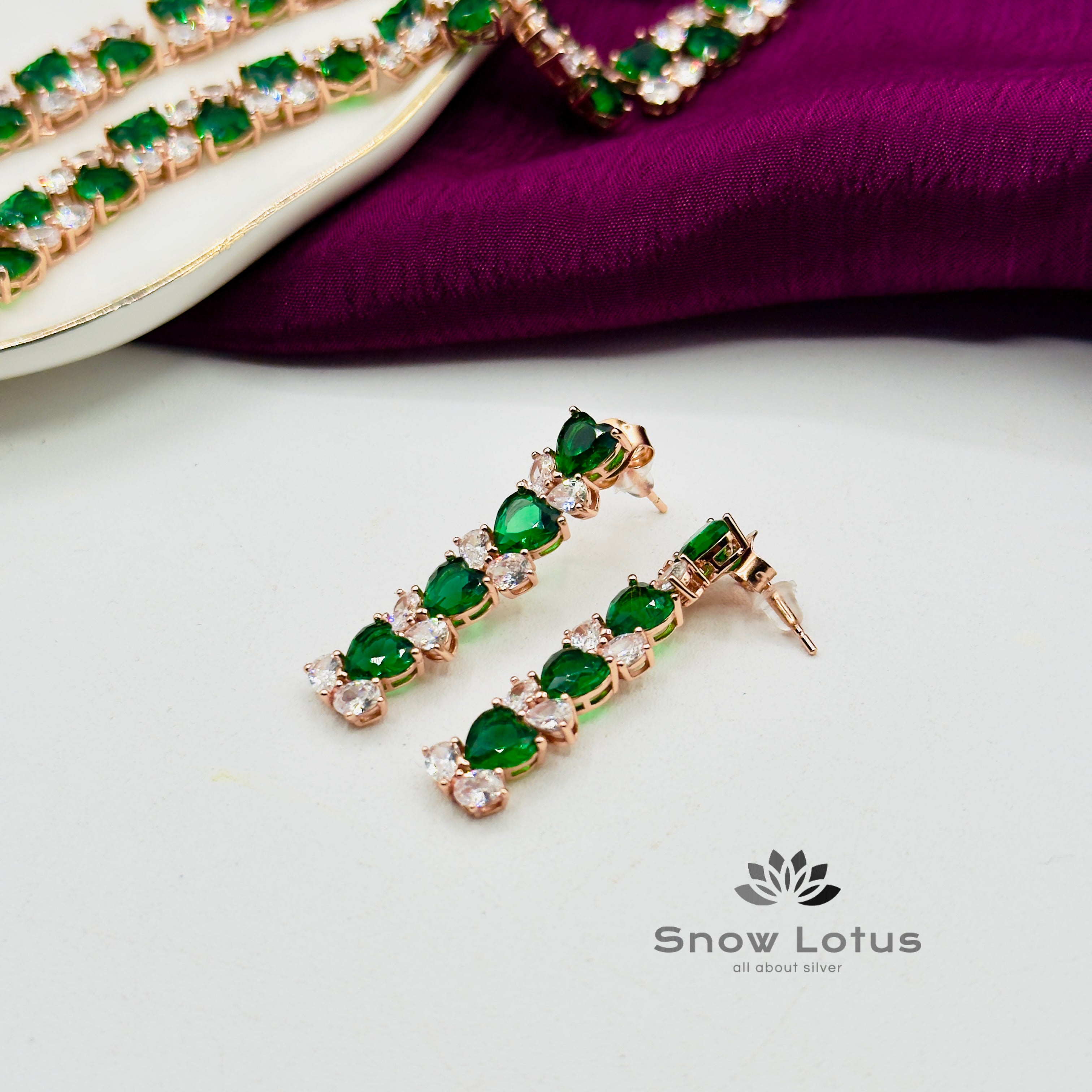 Green Heart Neckpiece With Earrings