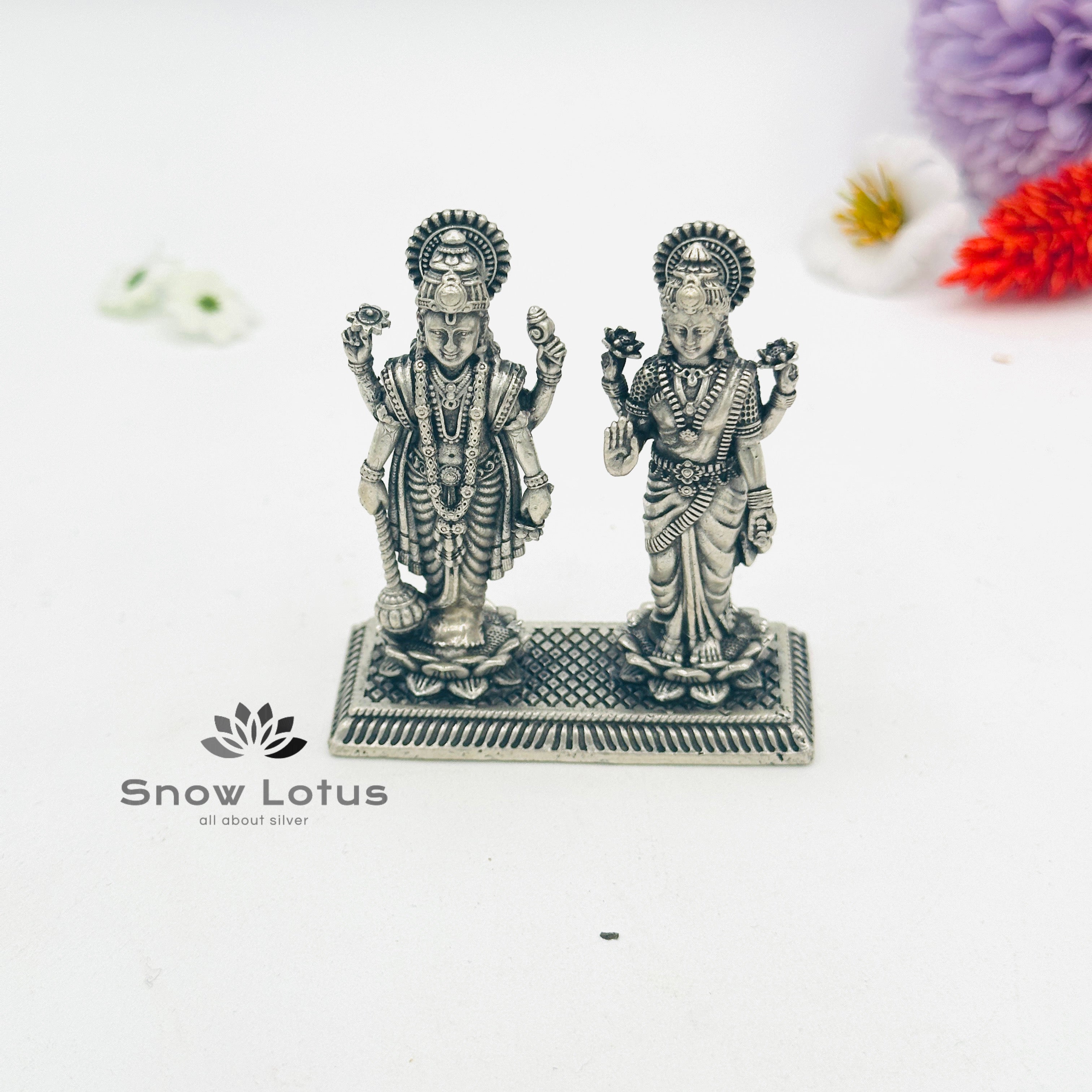 Satyanarayana Swamy with Lakshmi 3D Hallow M1