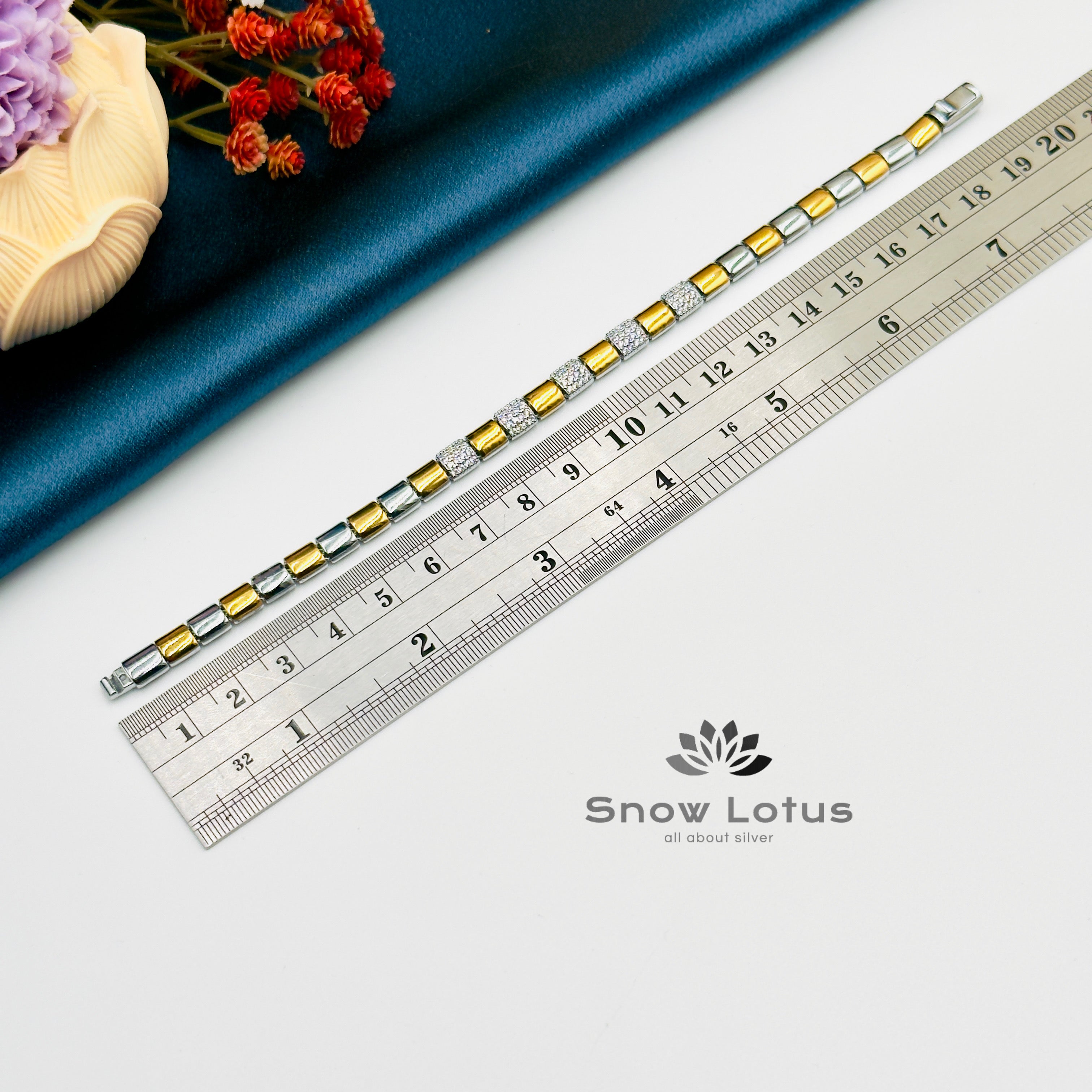 Gold Tone Mens Bracelet M5