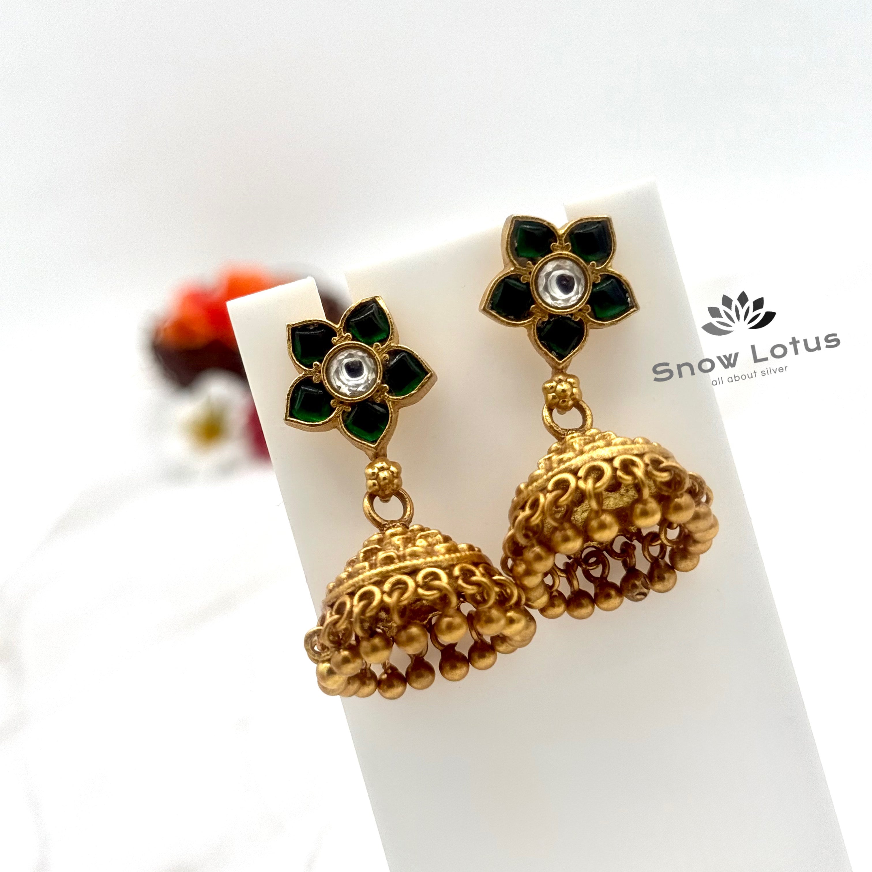 Green flower jhumka