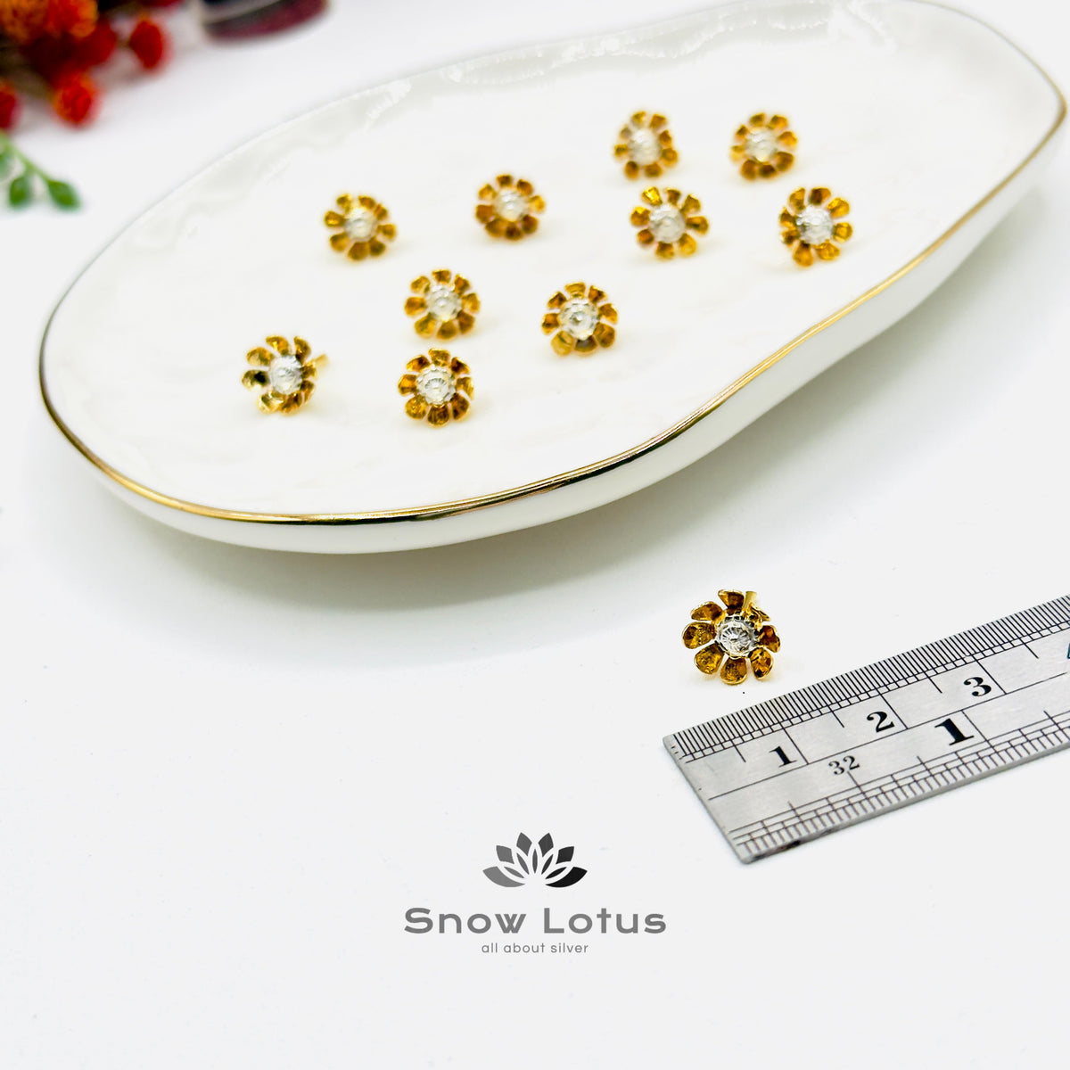 108 Gold Polish flowers White Bud
