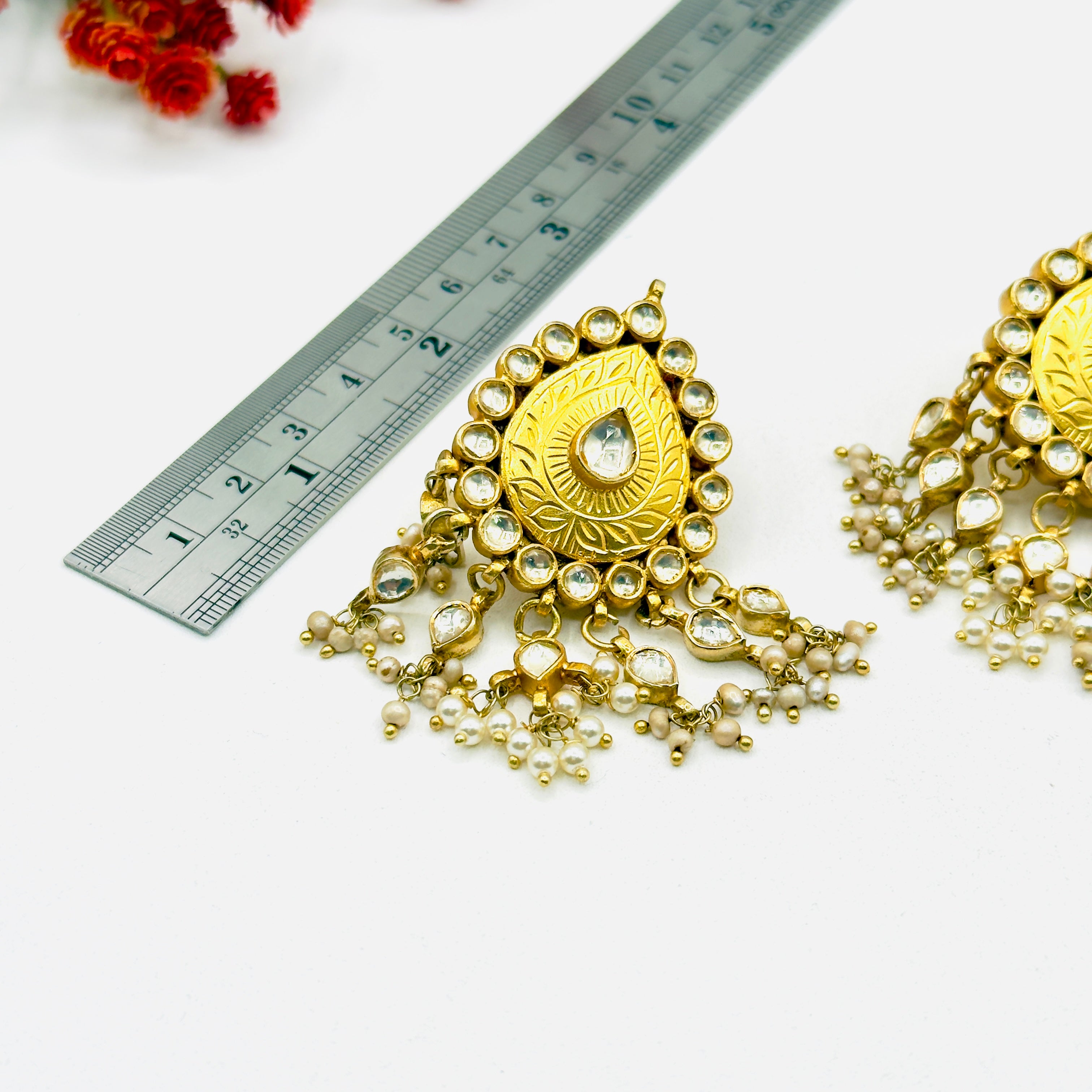 Pretty Kundan Pearly Chandbali