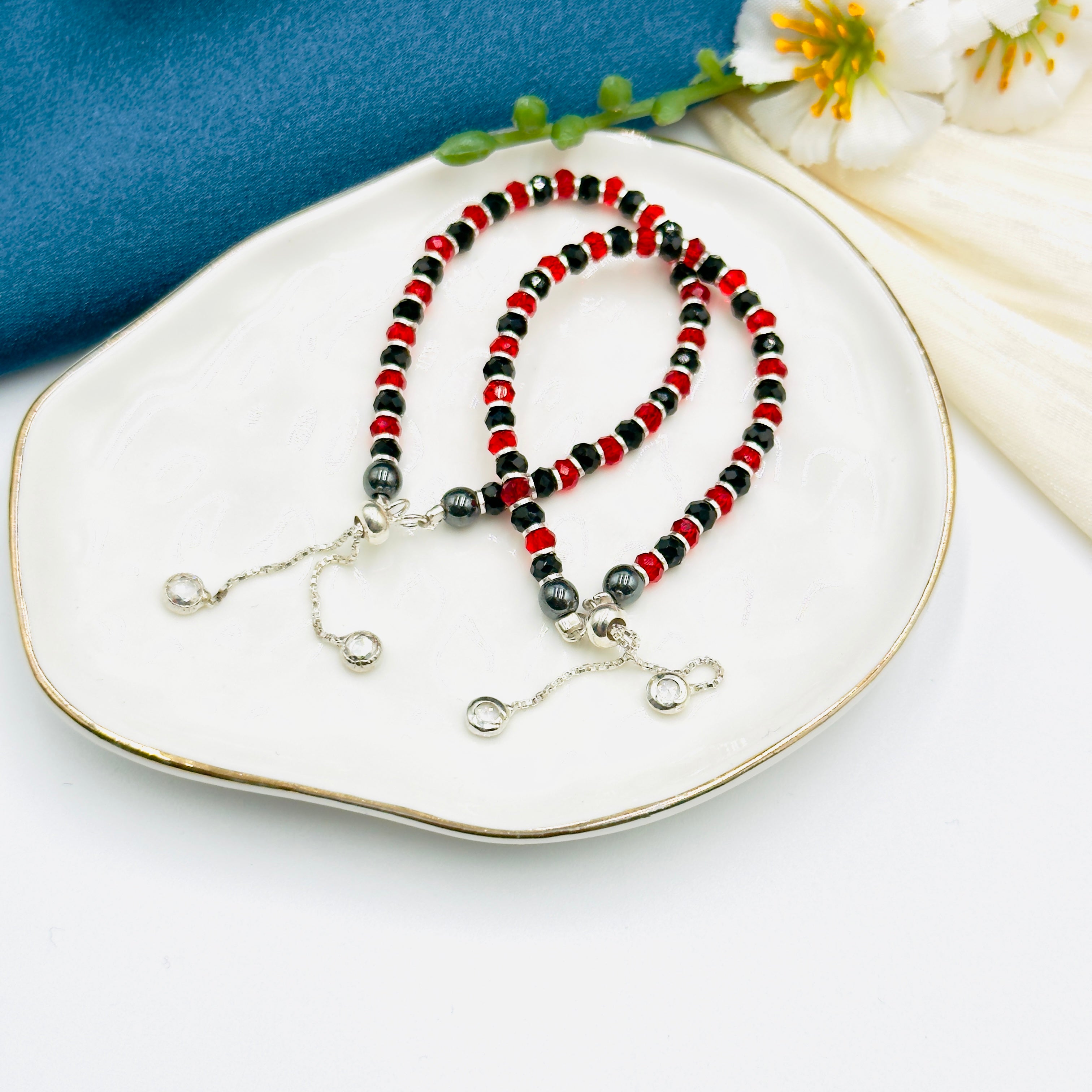 Baby Disti Pusalu Red Glass Beads