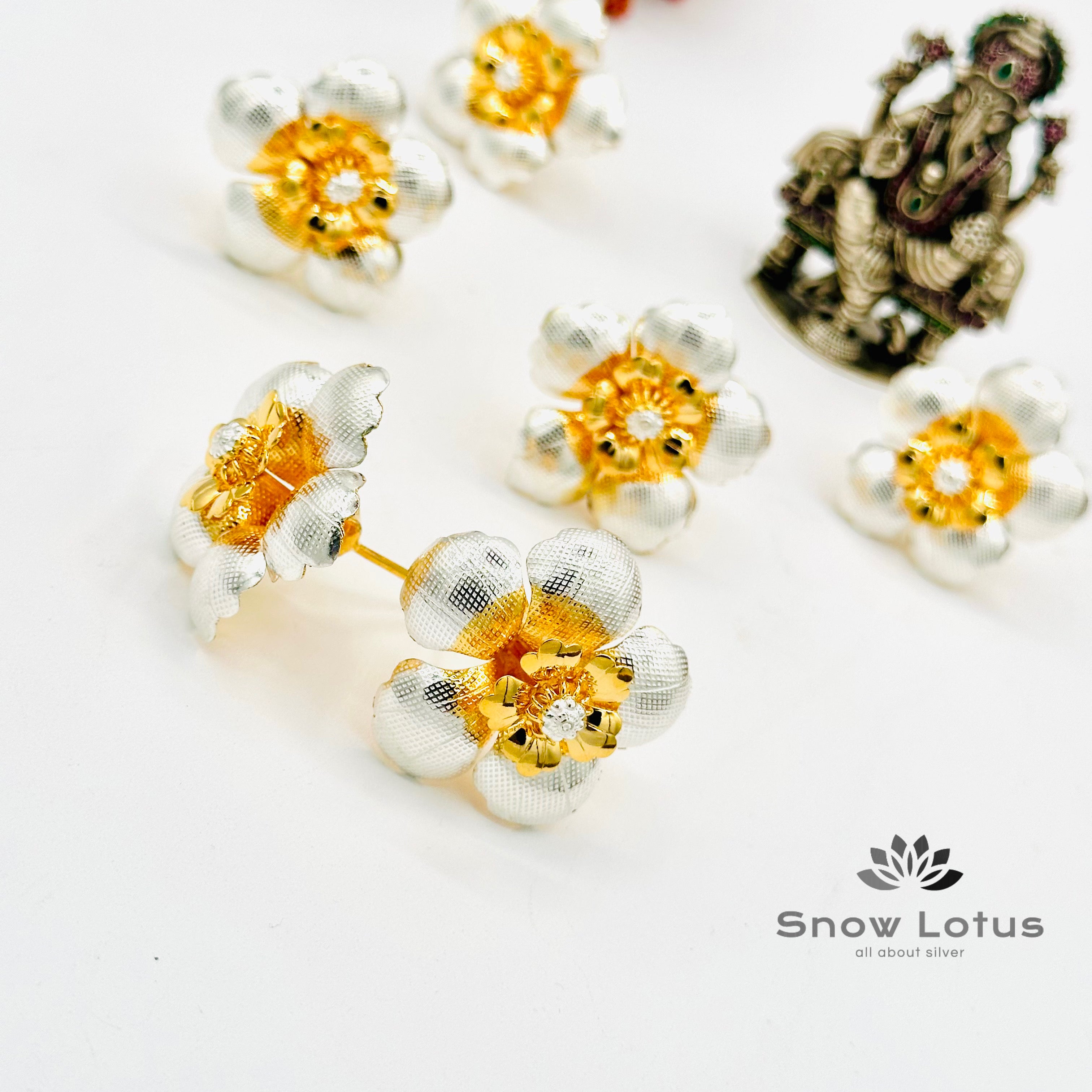 Gold Polish Flowers