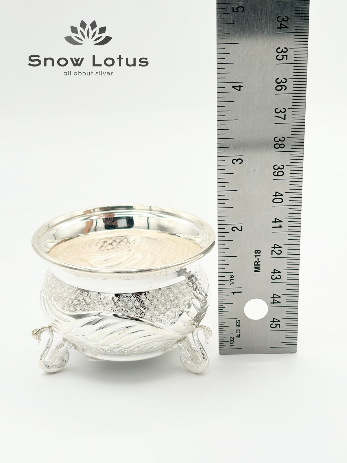 Nakshi Swan Legs HK Bowls M1