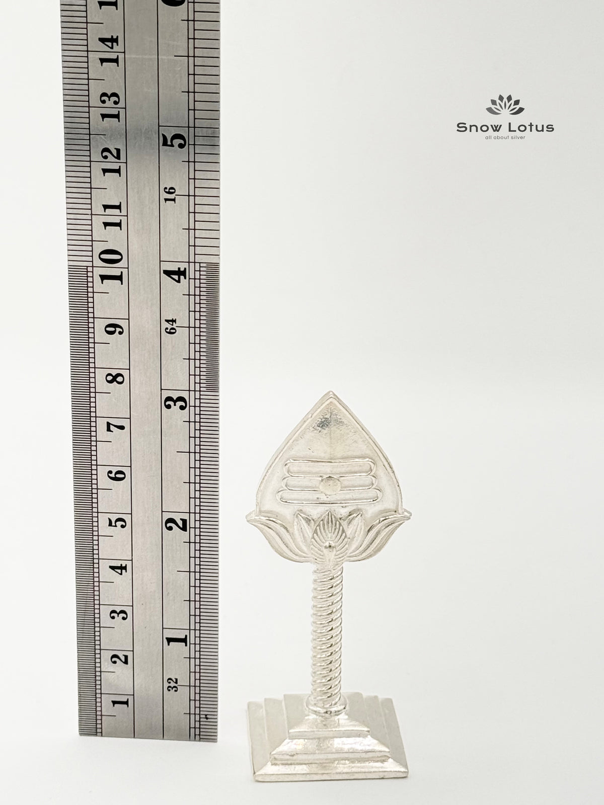 Silver Stand Vel 3D