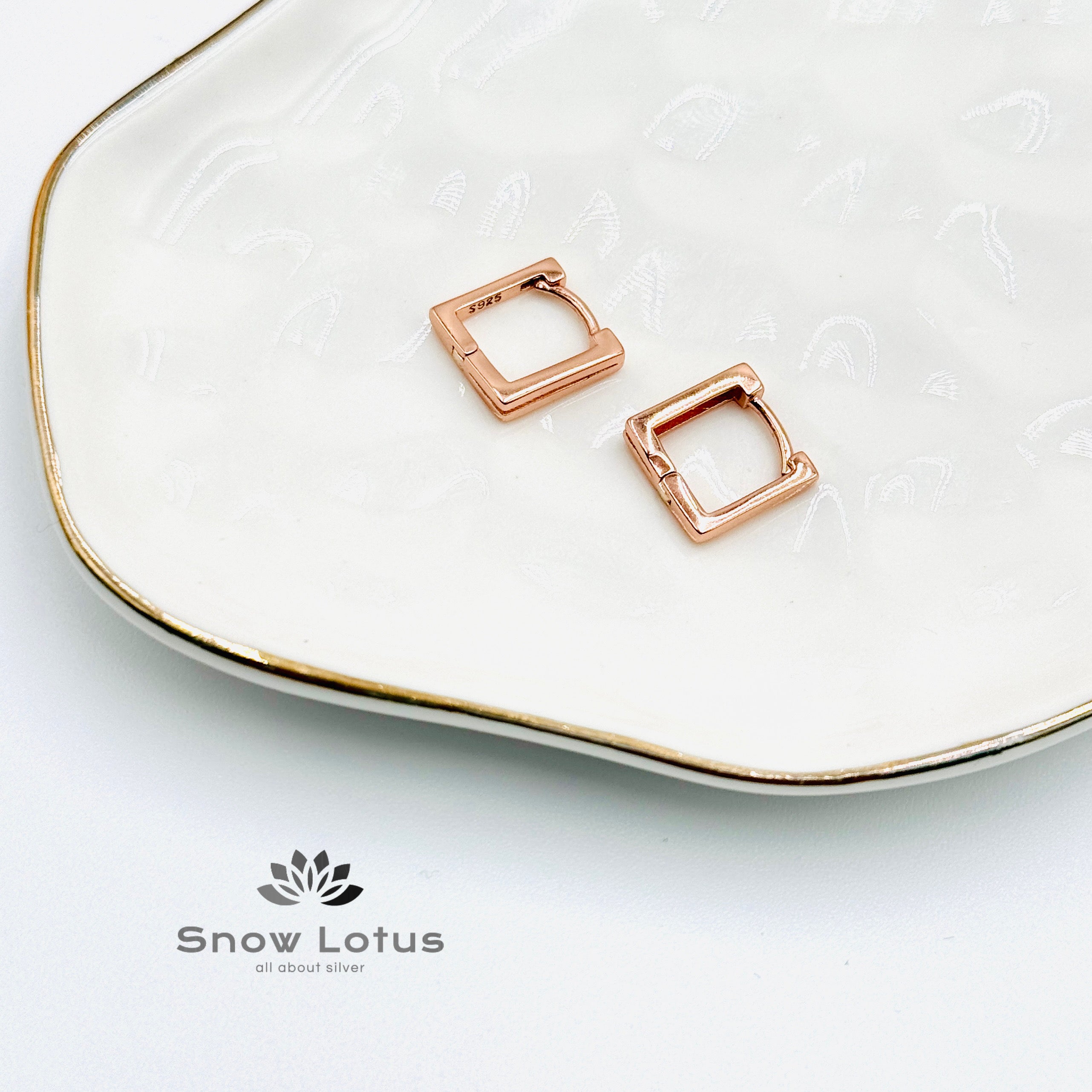 Rose Gold Squarish Earrings