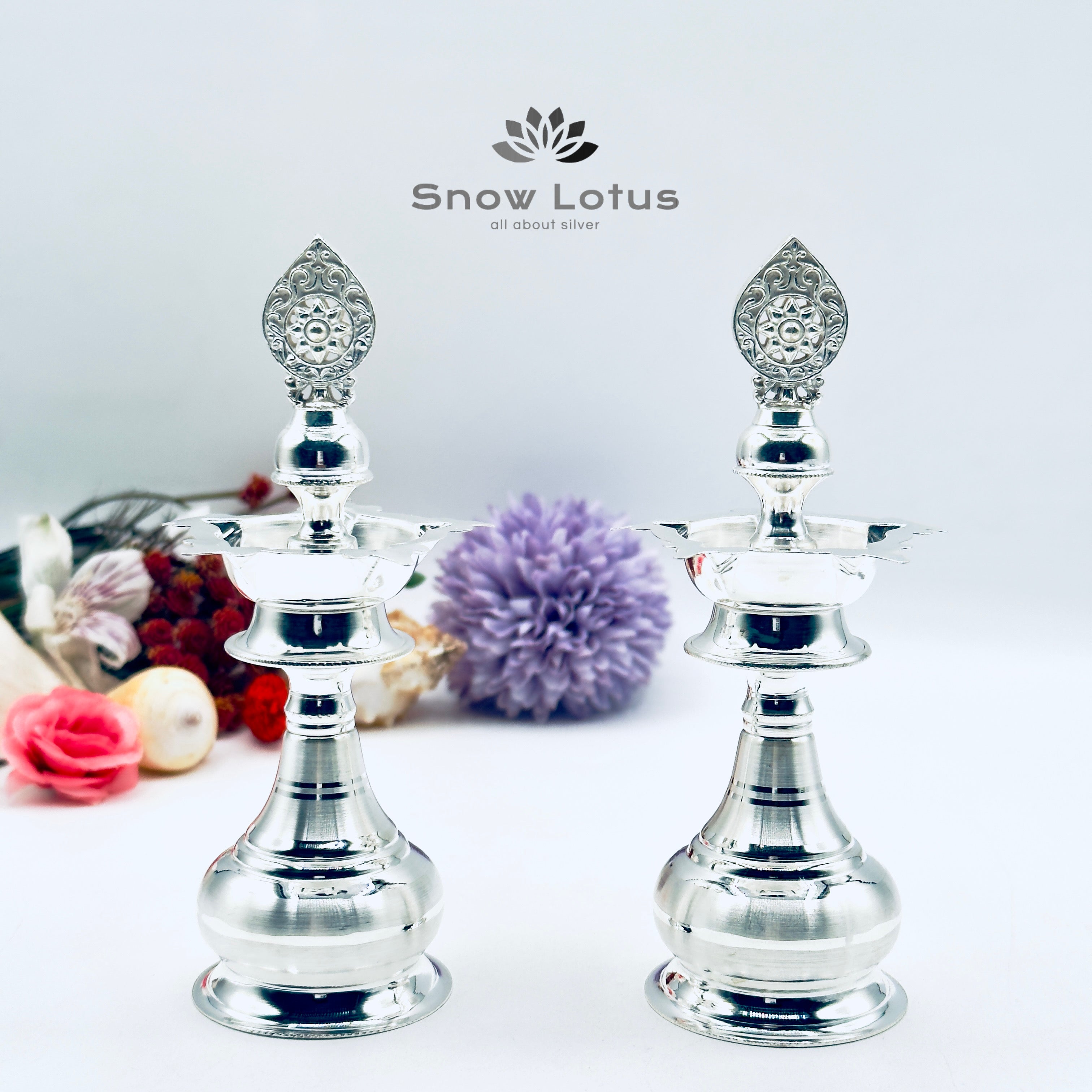 Plain Diyas Soolam Flower
