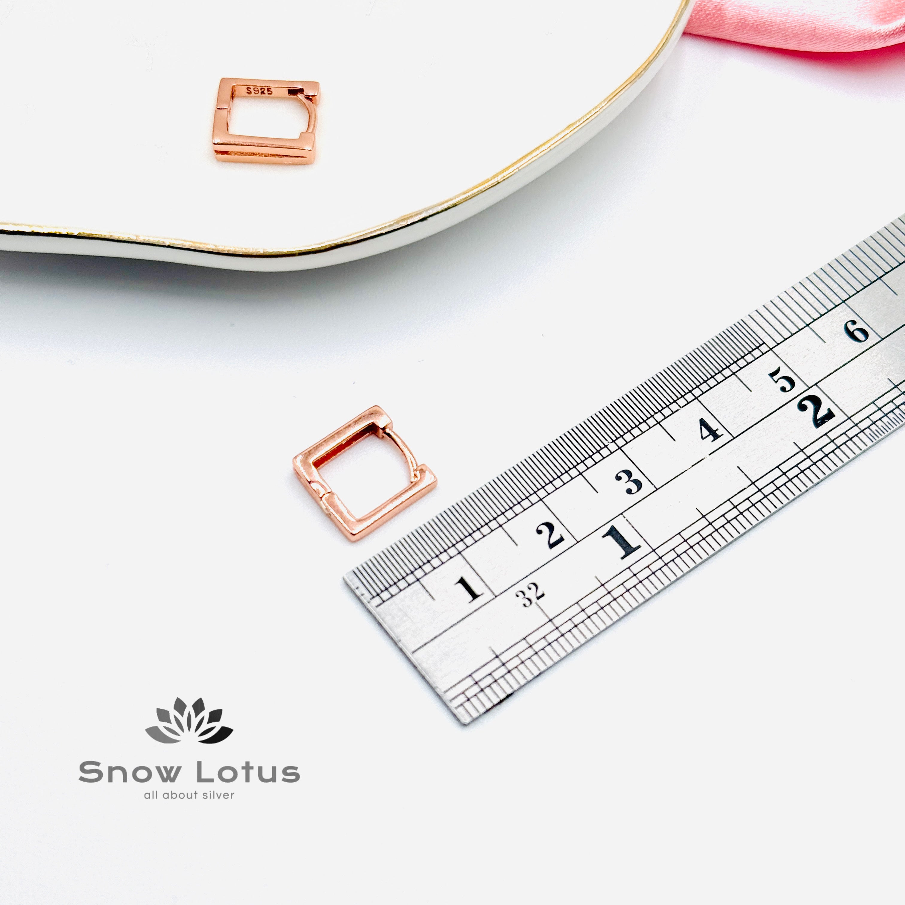 Rose Gold Squarish Earrings