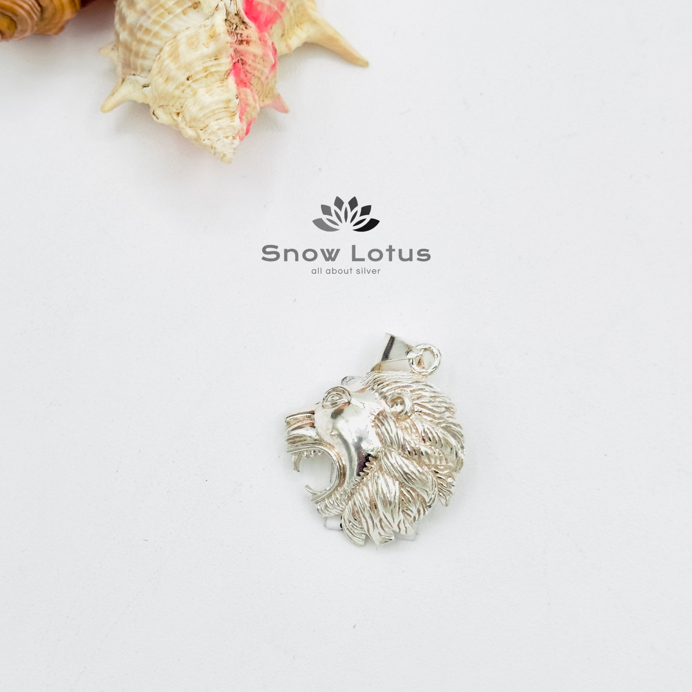 Roar Lion Pendant