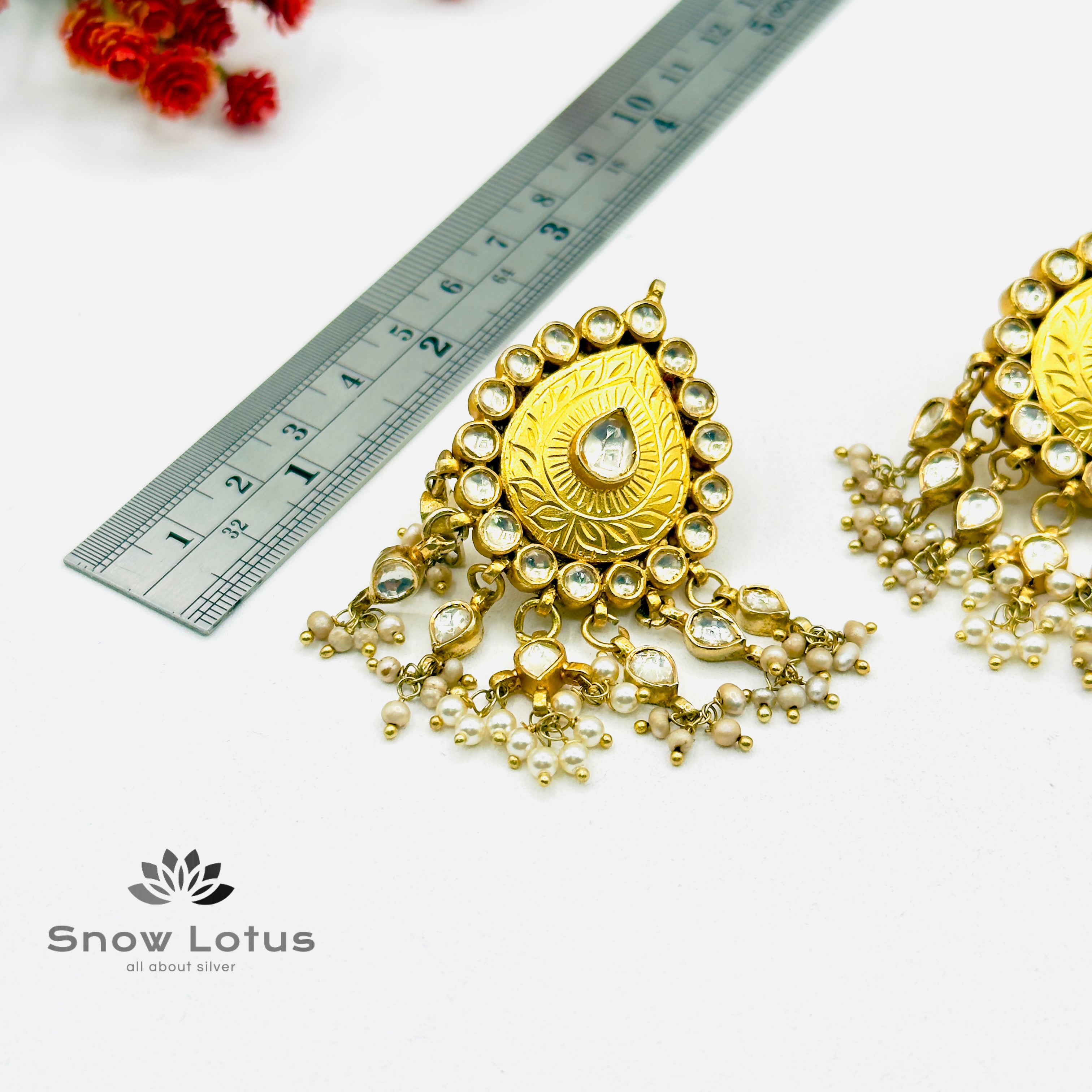 Pretty Kundan Pearly Chandbali