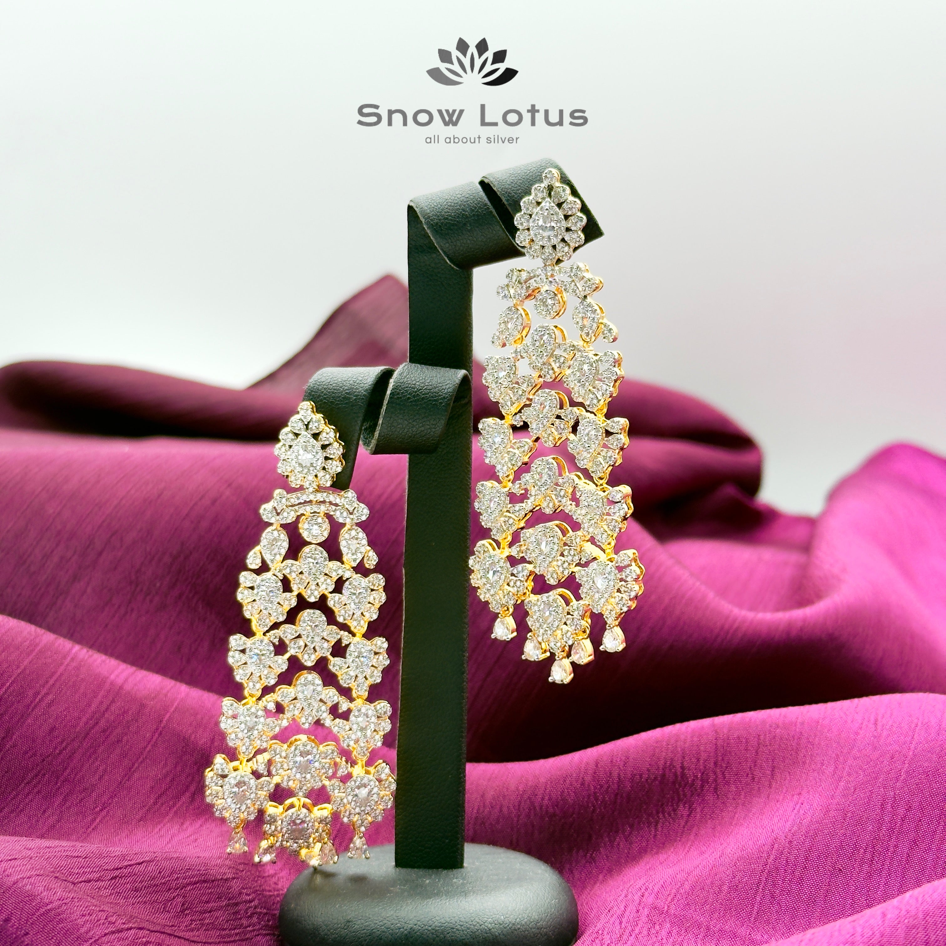 Celestial Bloom Neckpiece with Earrings