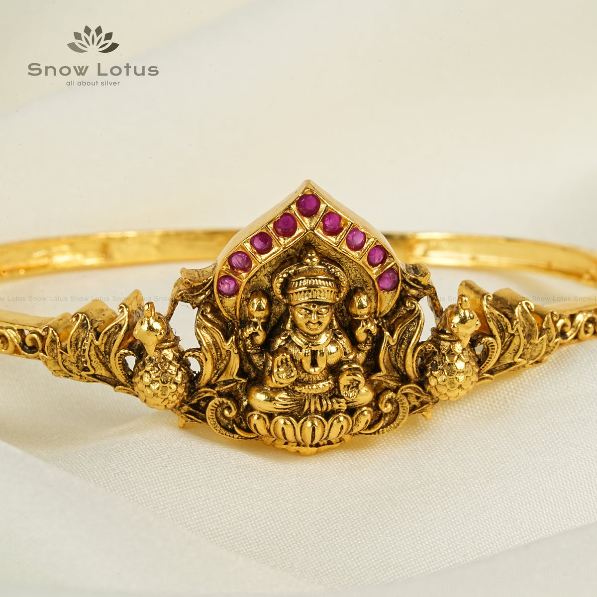 Lakshmi Arch Antique Oval Kada Bracelet