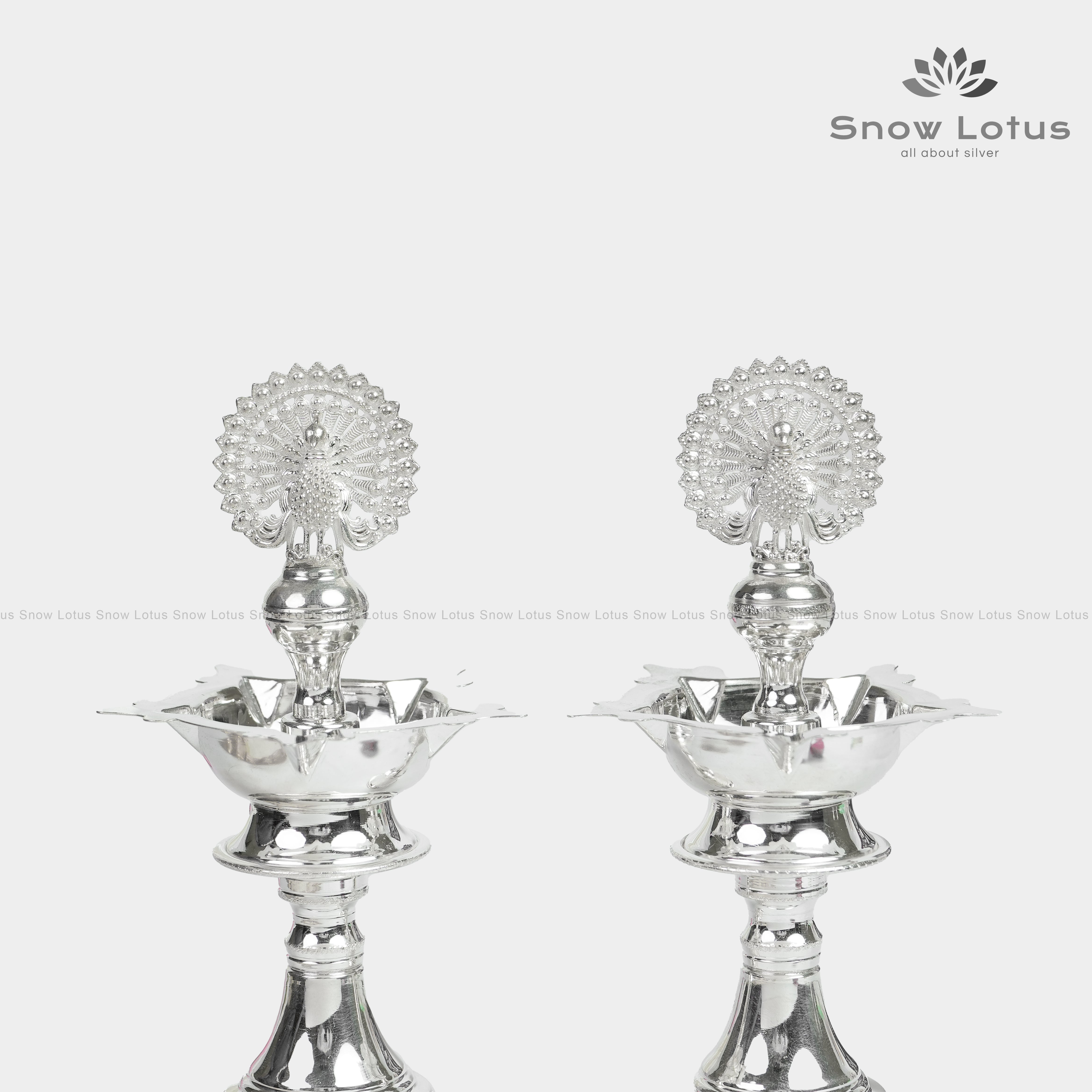 Bell Medium Diyas Feather Peacock M2