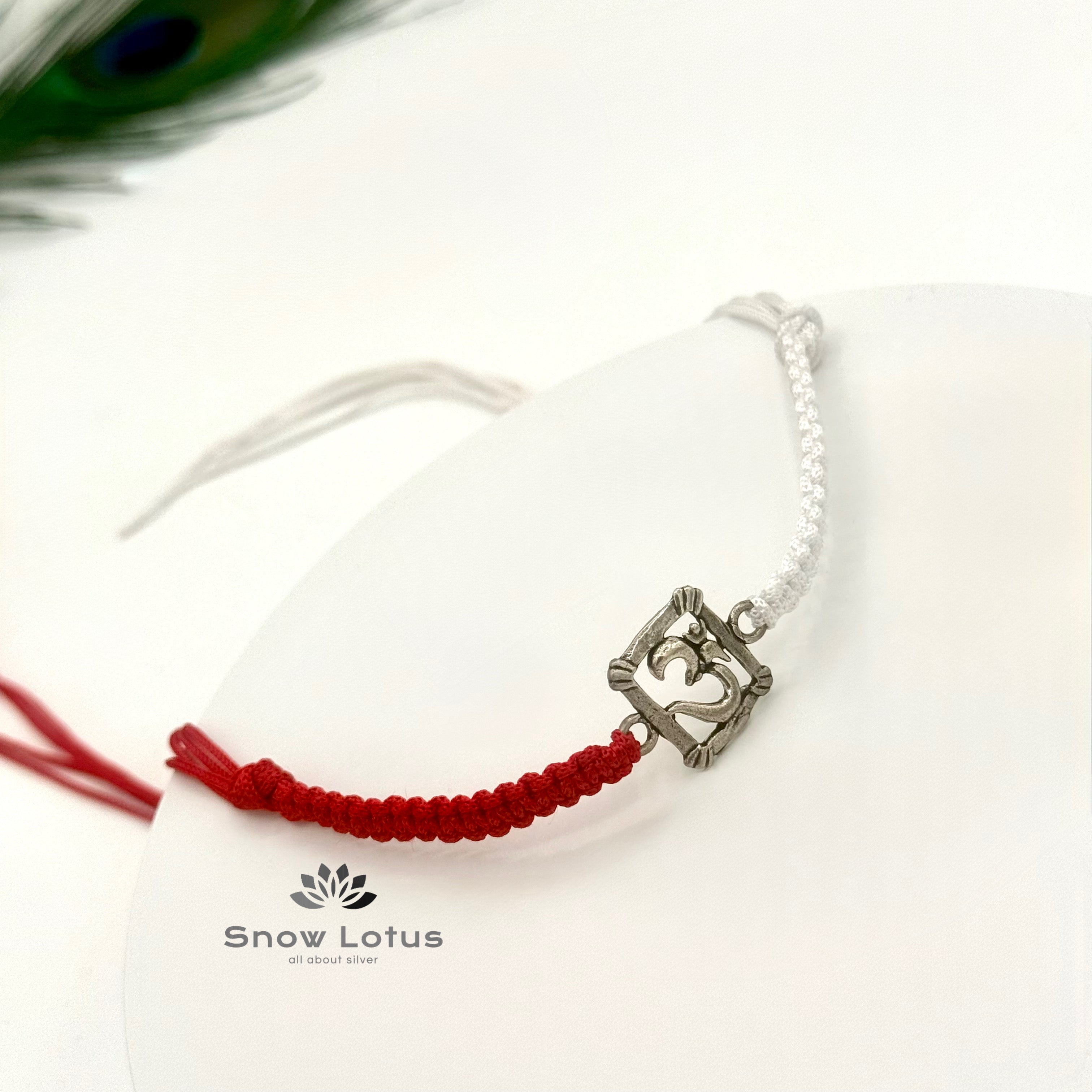 Rakhis antique OM M6