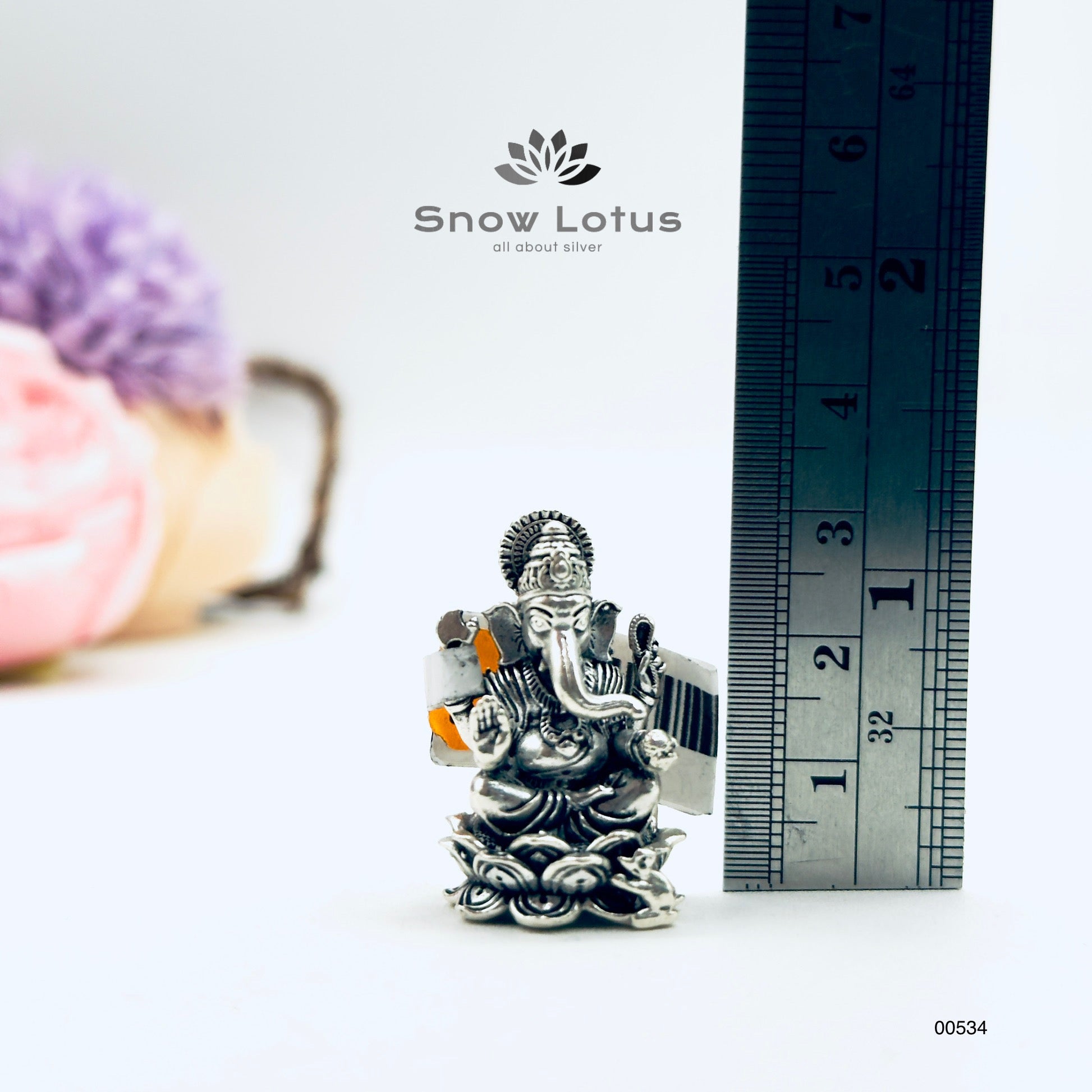 Antique Ganesh with lotus 3D