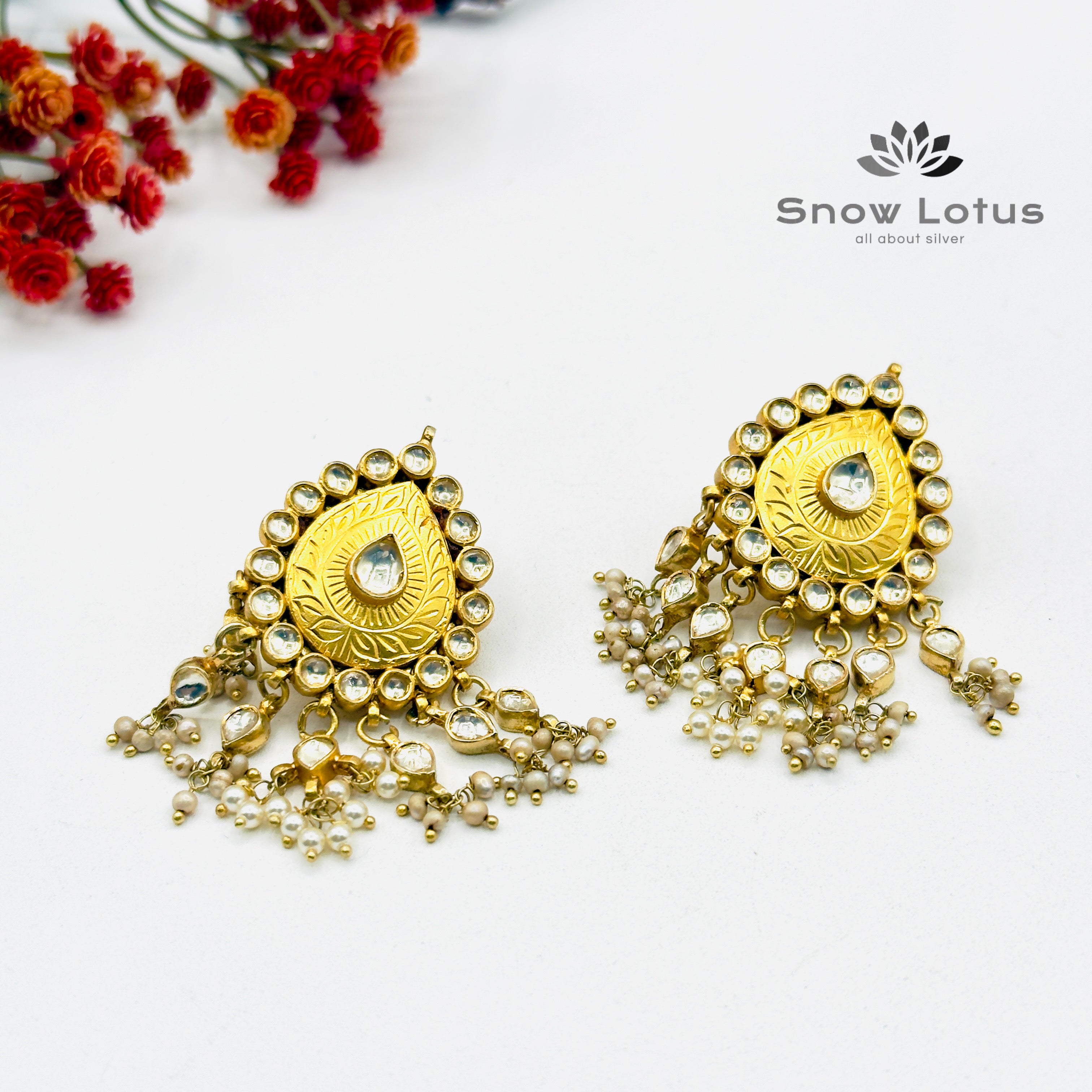 Pretty Kundan Pearly Chandbali