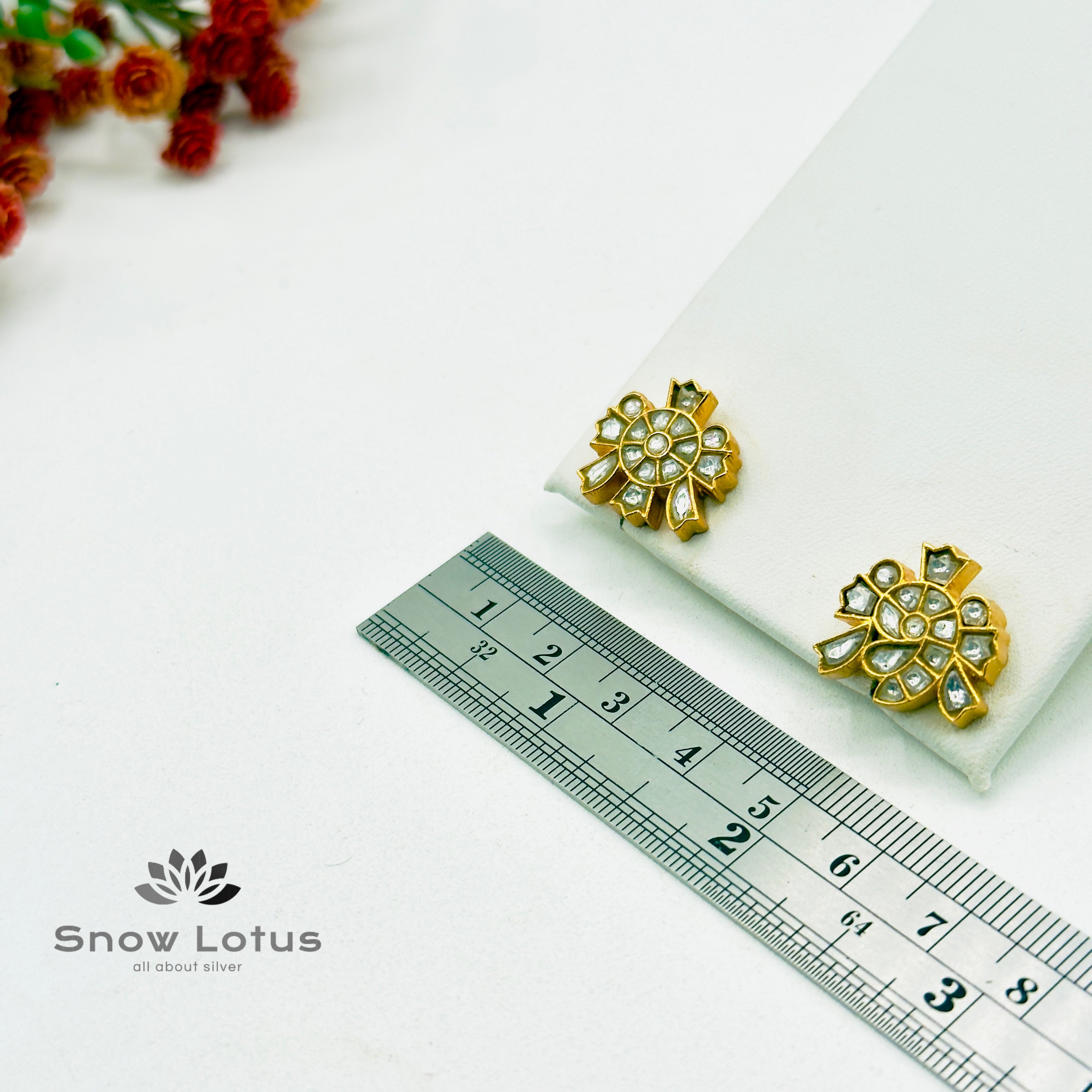 Shanku Chakra Studs