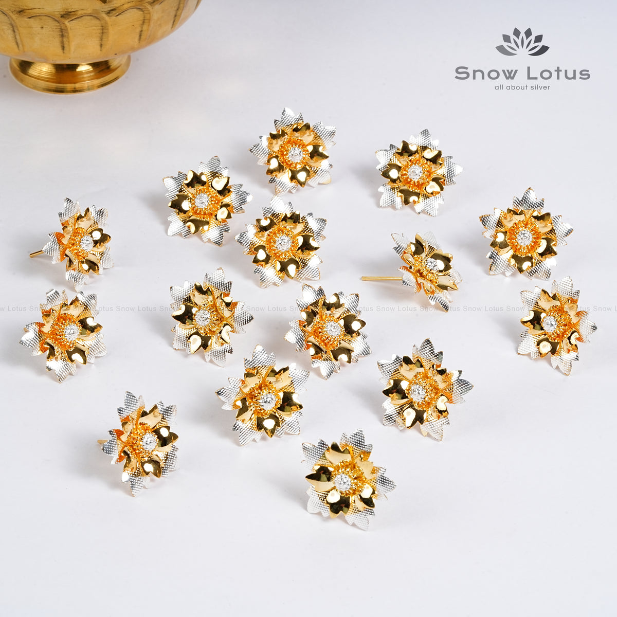Gold Polish Flowers M1
