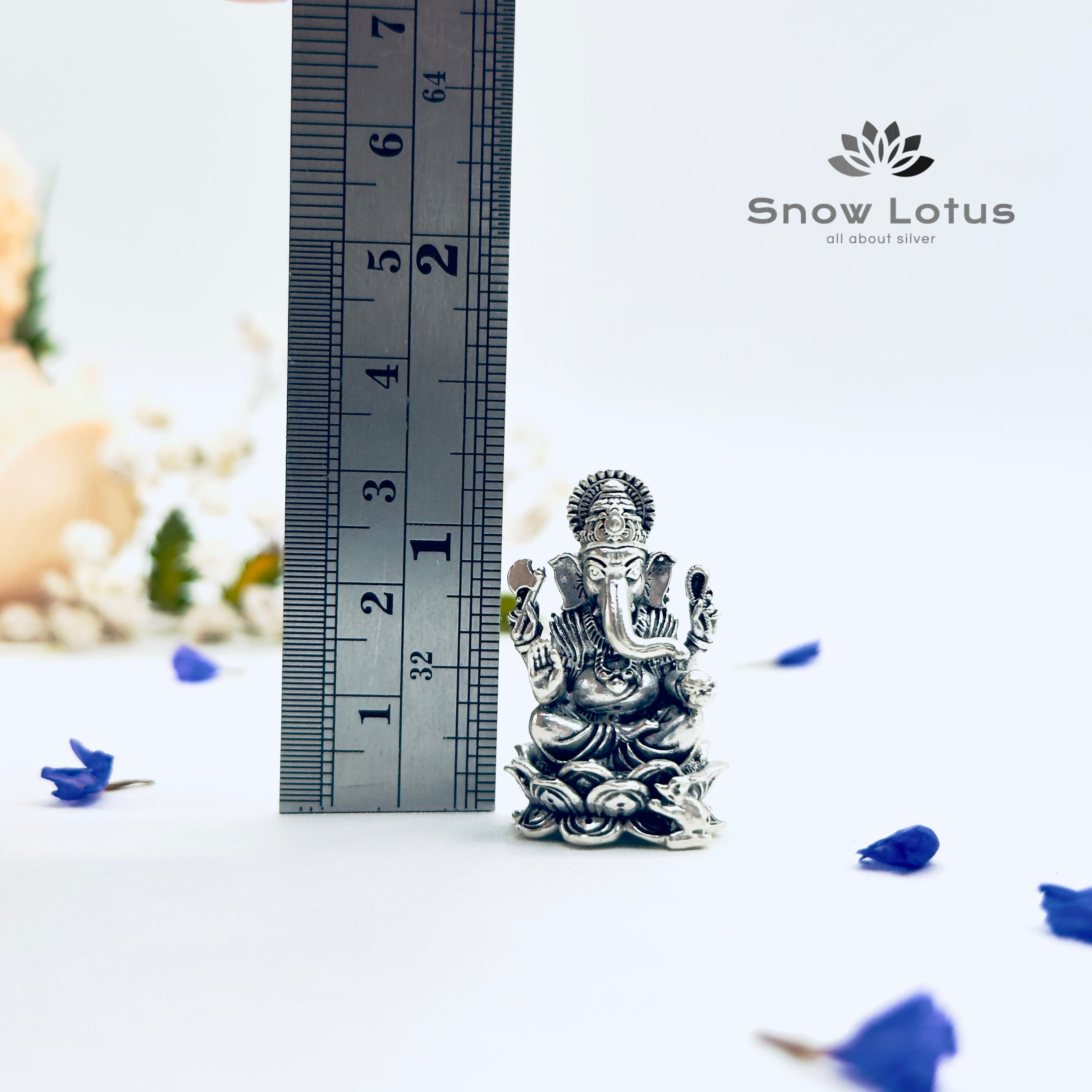 Antique Ganesh with lotus 3D