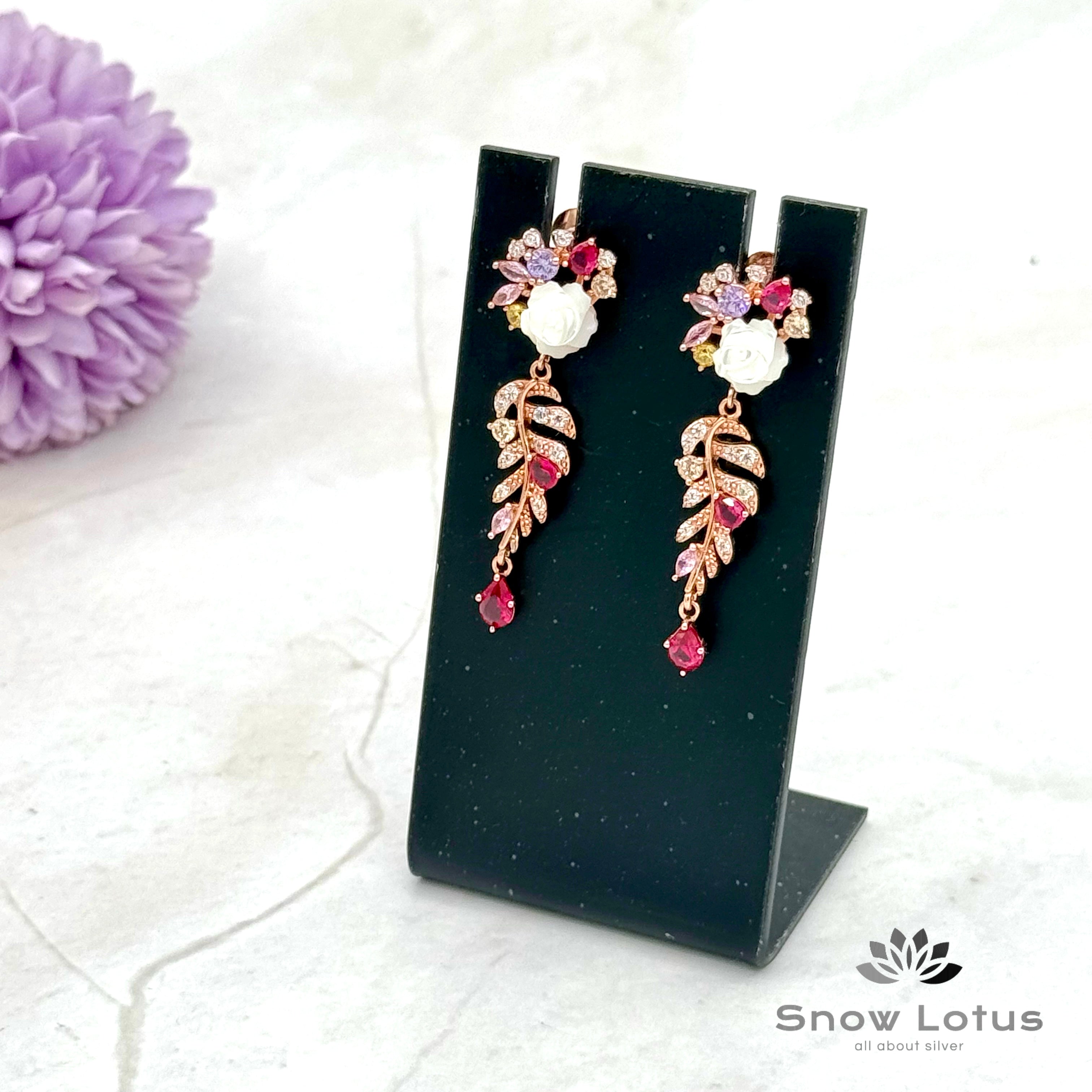 Sassy rose earrings