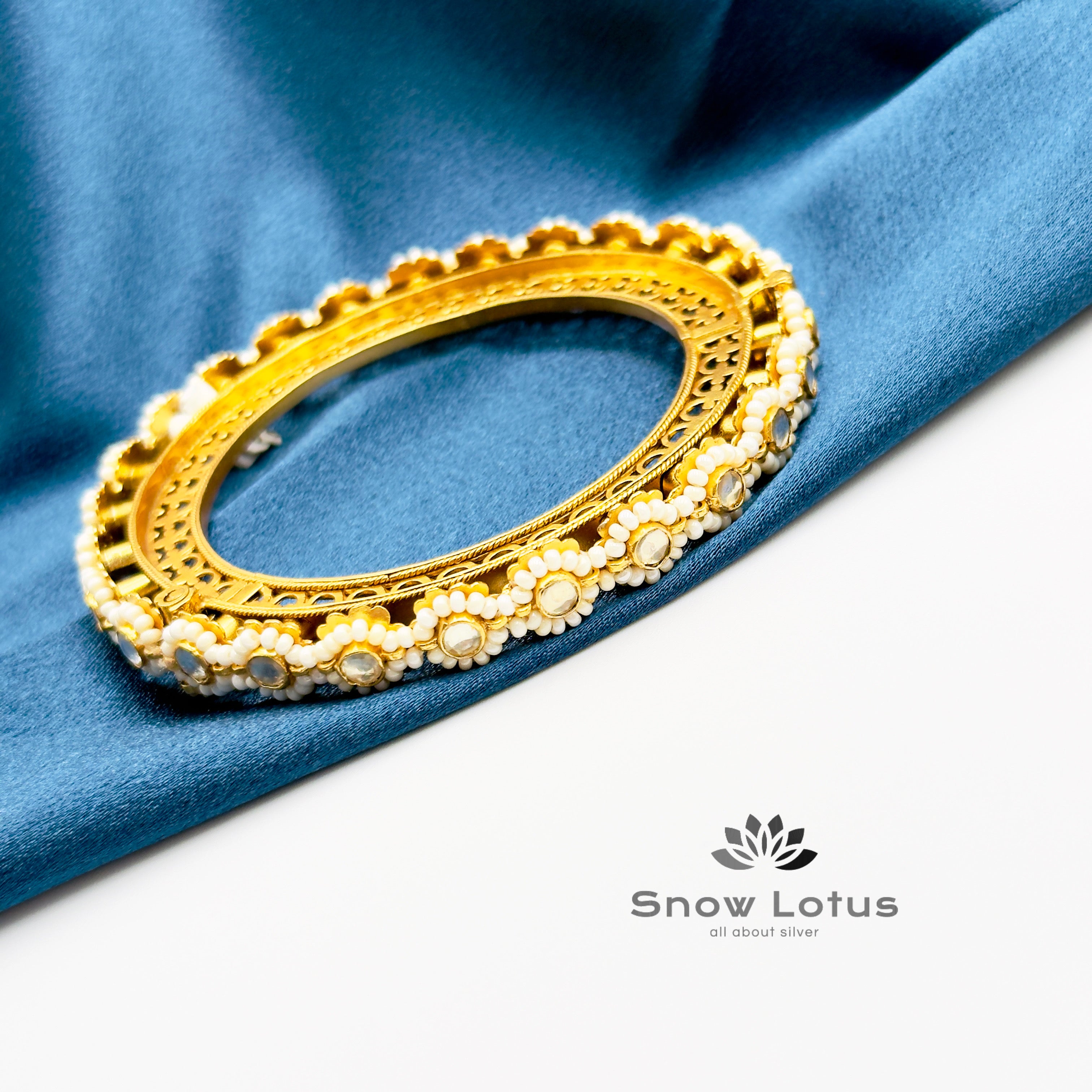 Pearled Openable Screw Kada Single