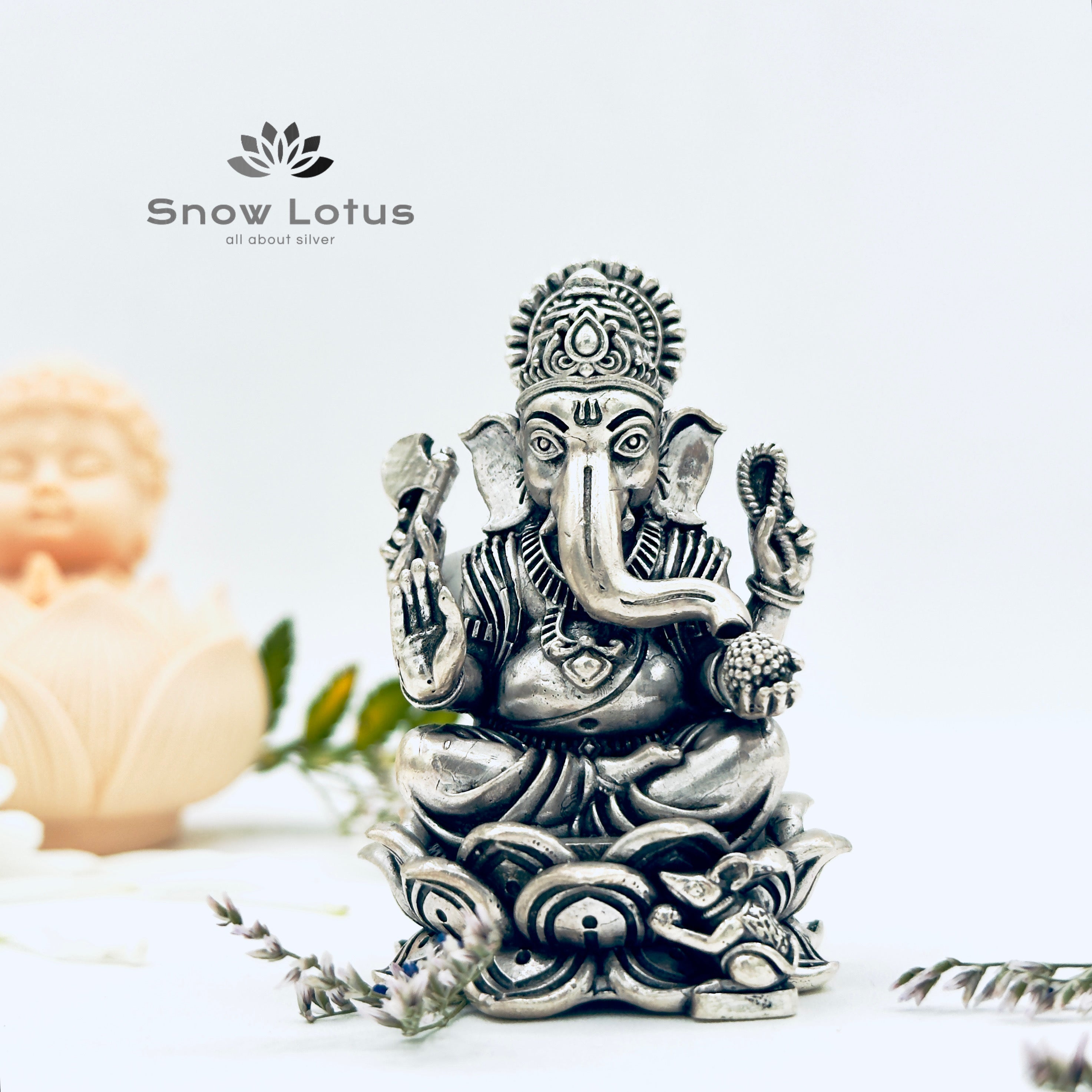 Antique Ganesh with lotus 3D