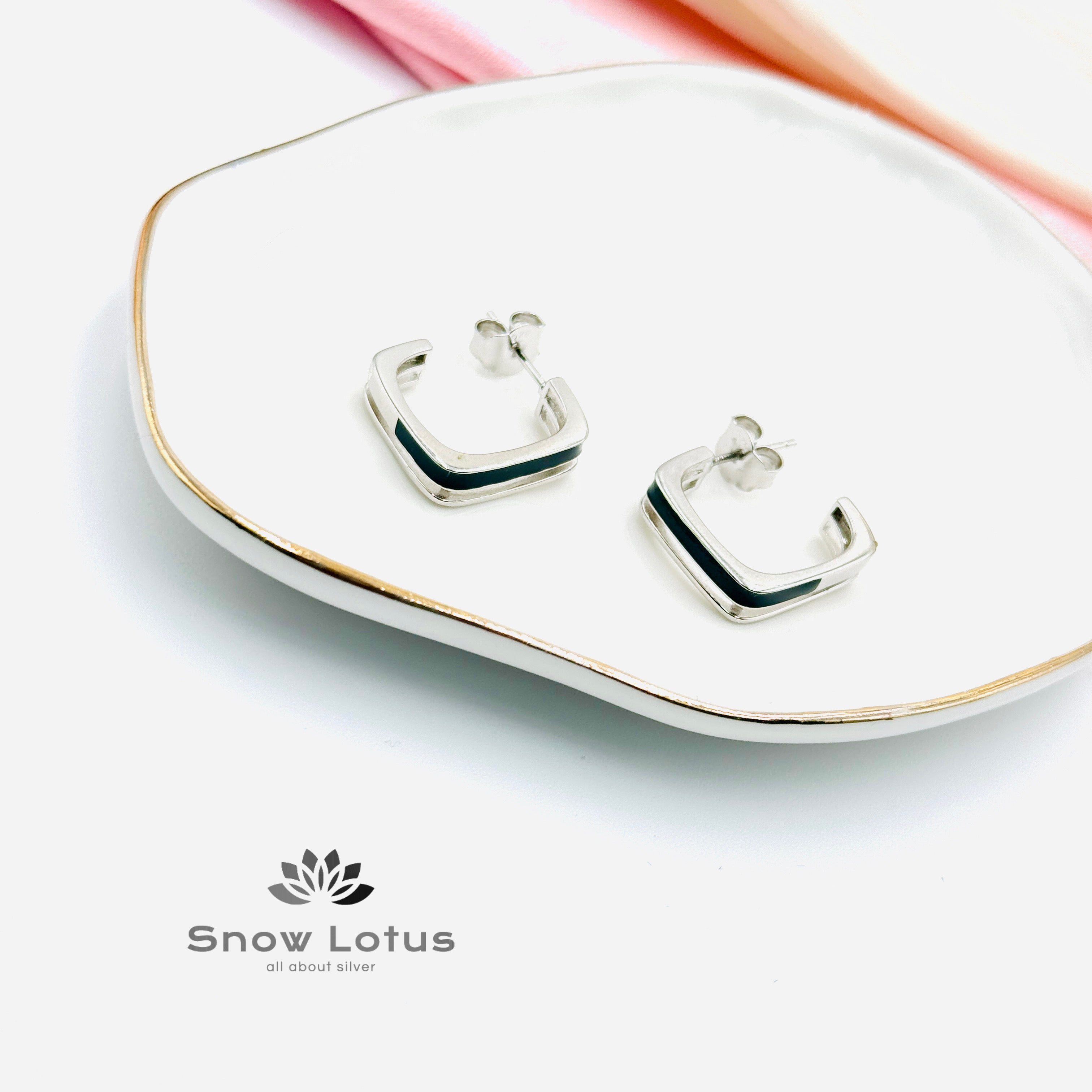 Squarish Black Earrings