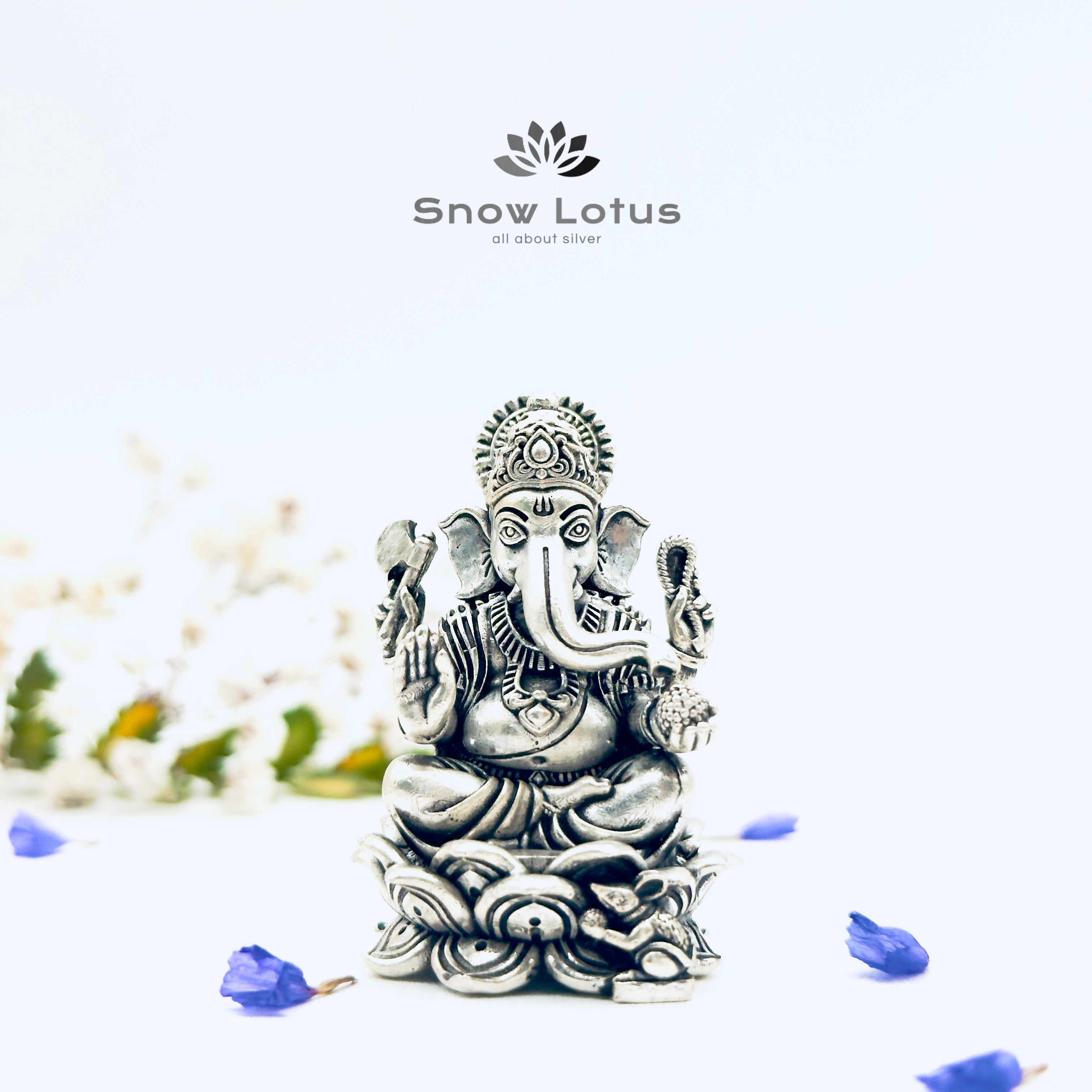 Antique Ganesh with lotus 3D
