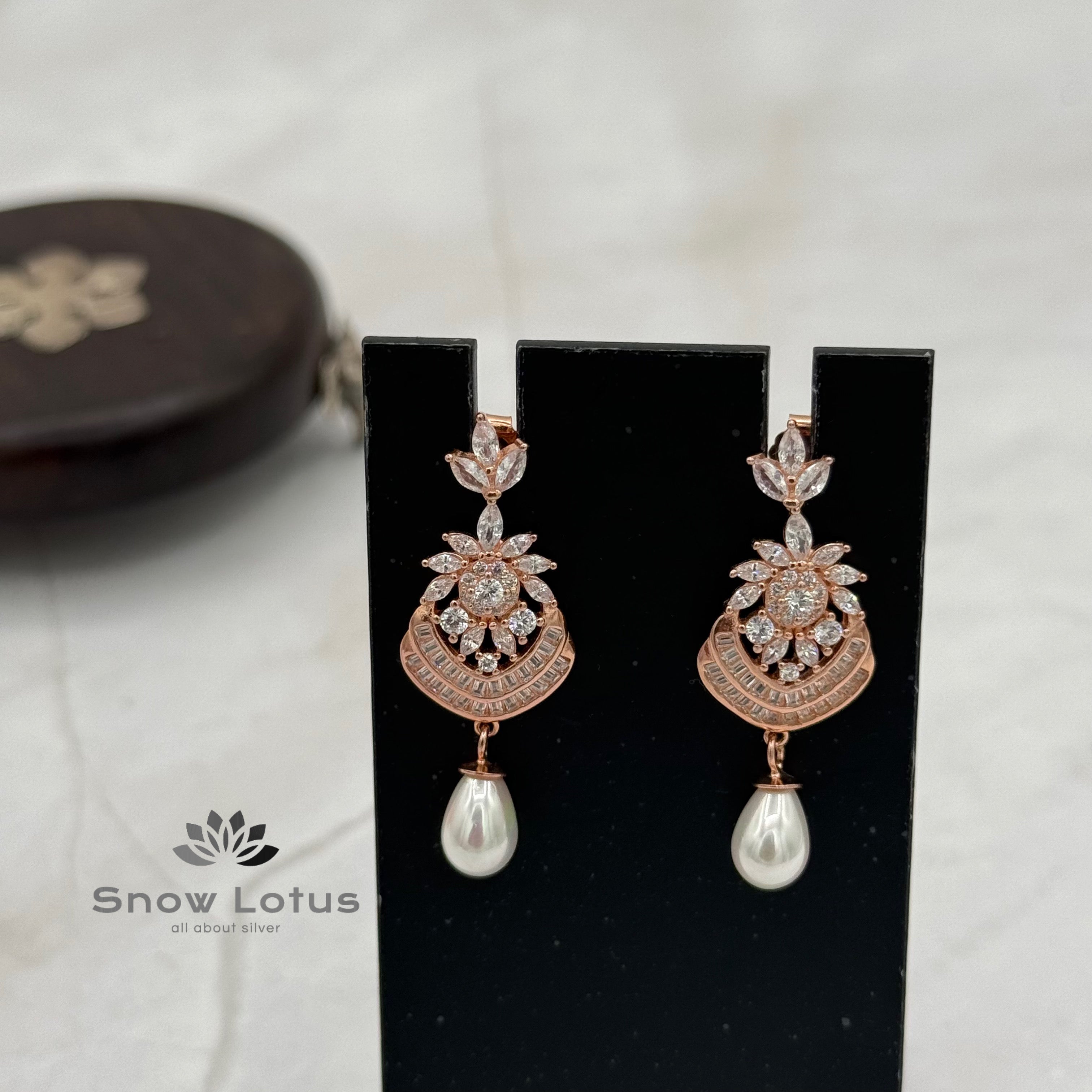 Cliquish Pearl Drop Earrings