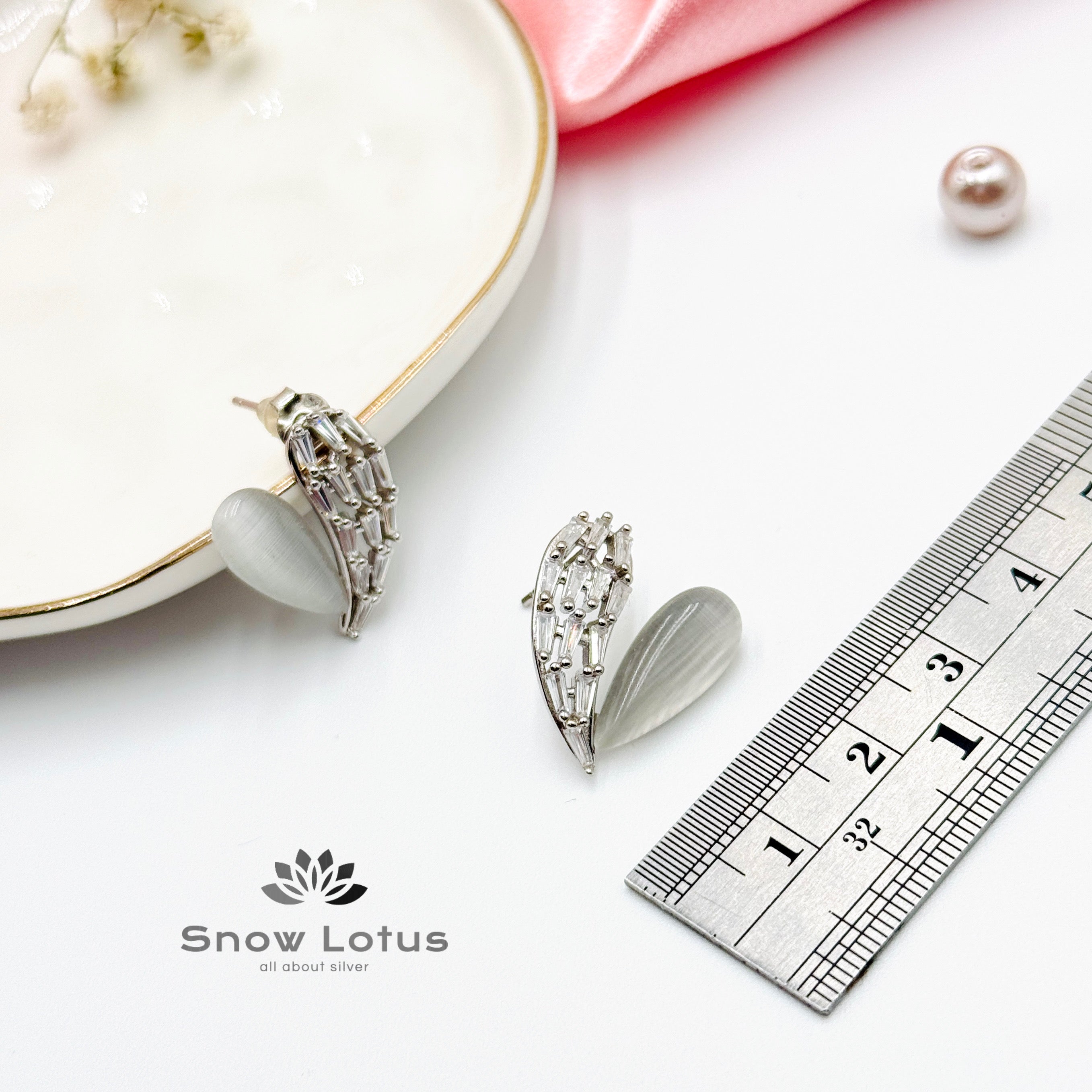 Pleasing Heart Earrings