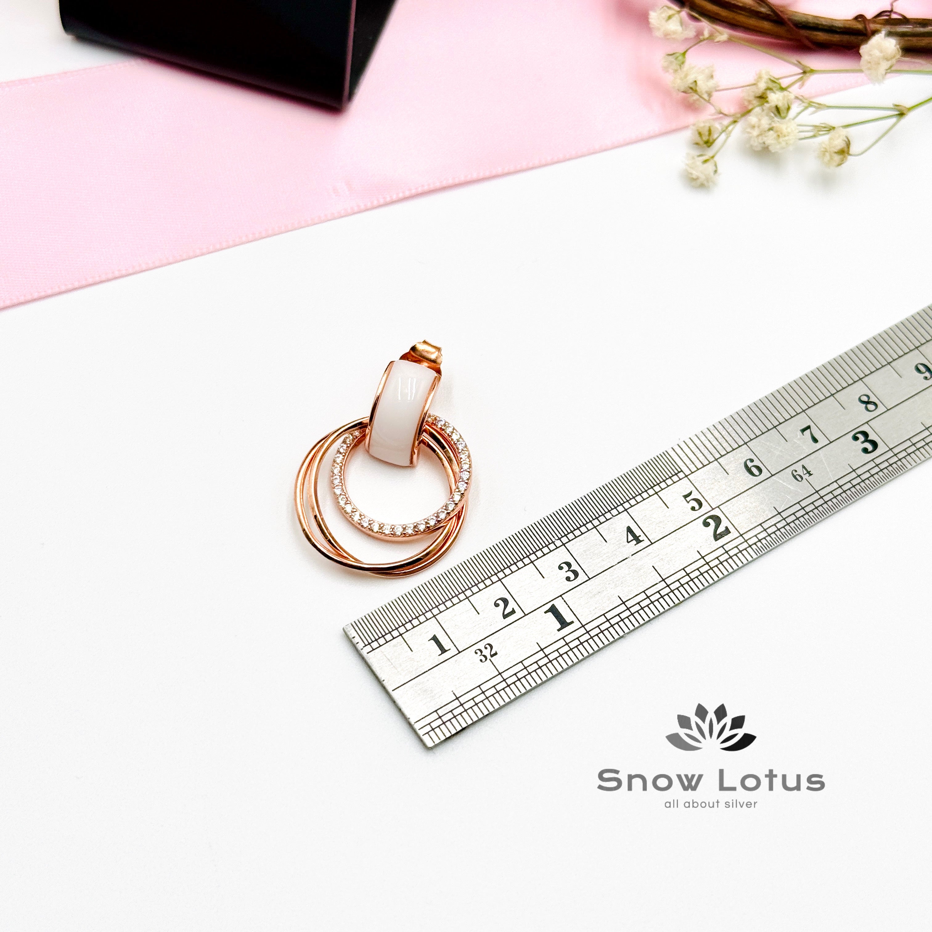 White Trio Ring MOP Earrings